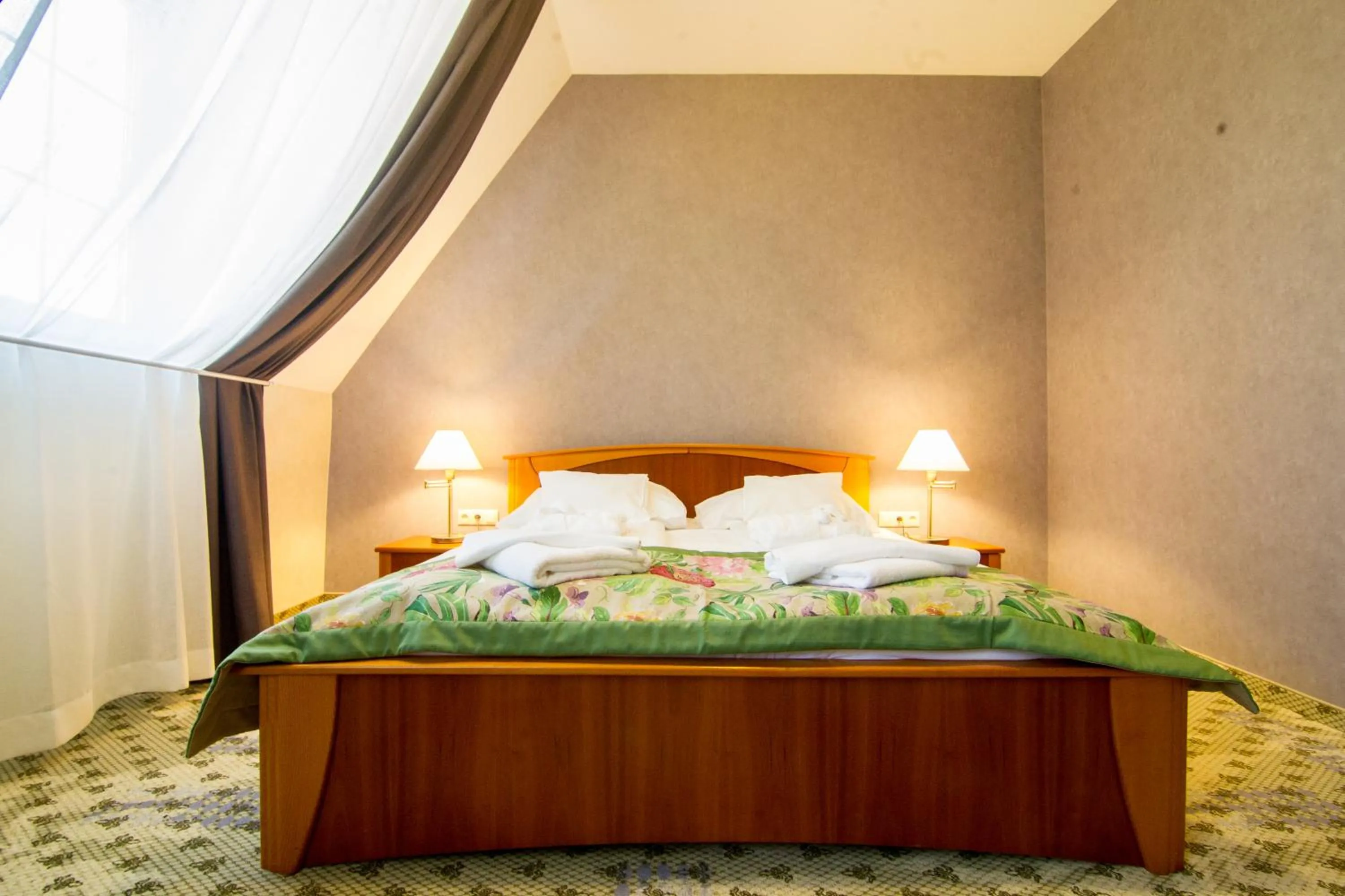 Bedroom, Bed in Batthyány Kúria