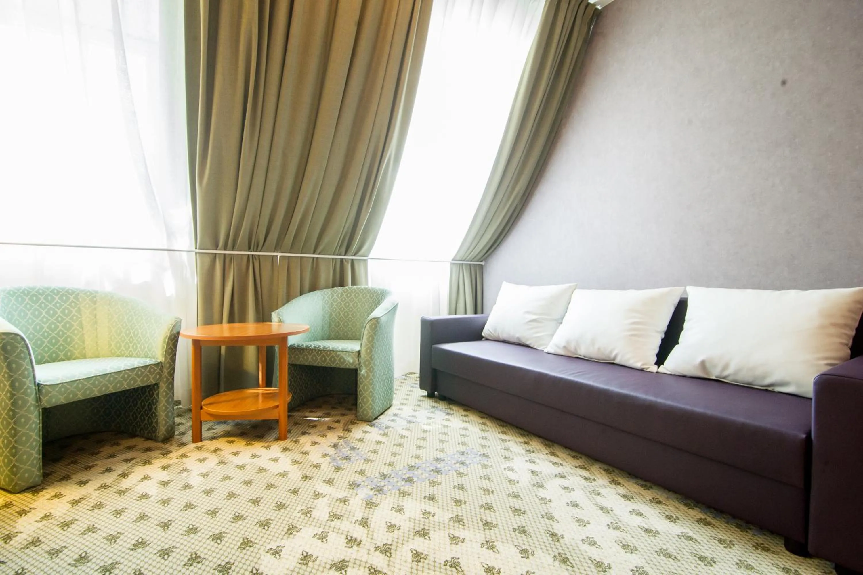 Photo of the whole room in Batthyány Kúria