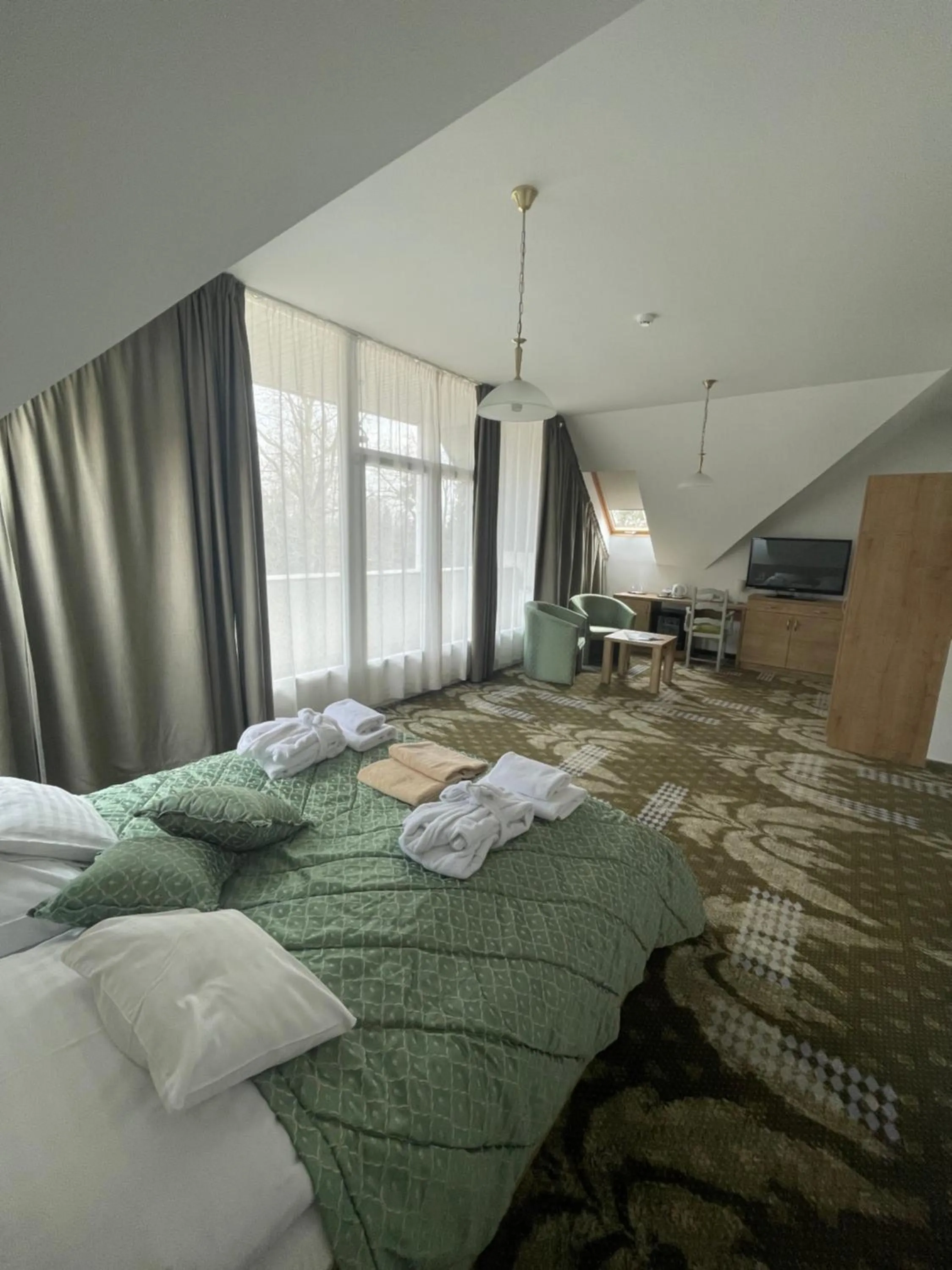 Photo of the whole room, Bed in Batthyány Kúria