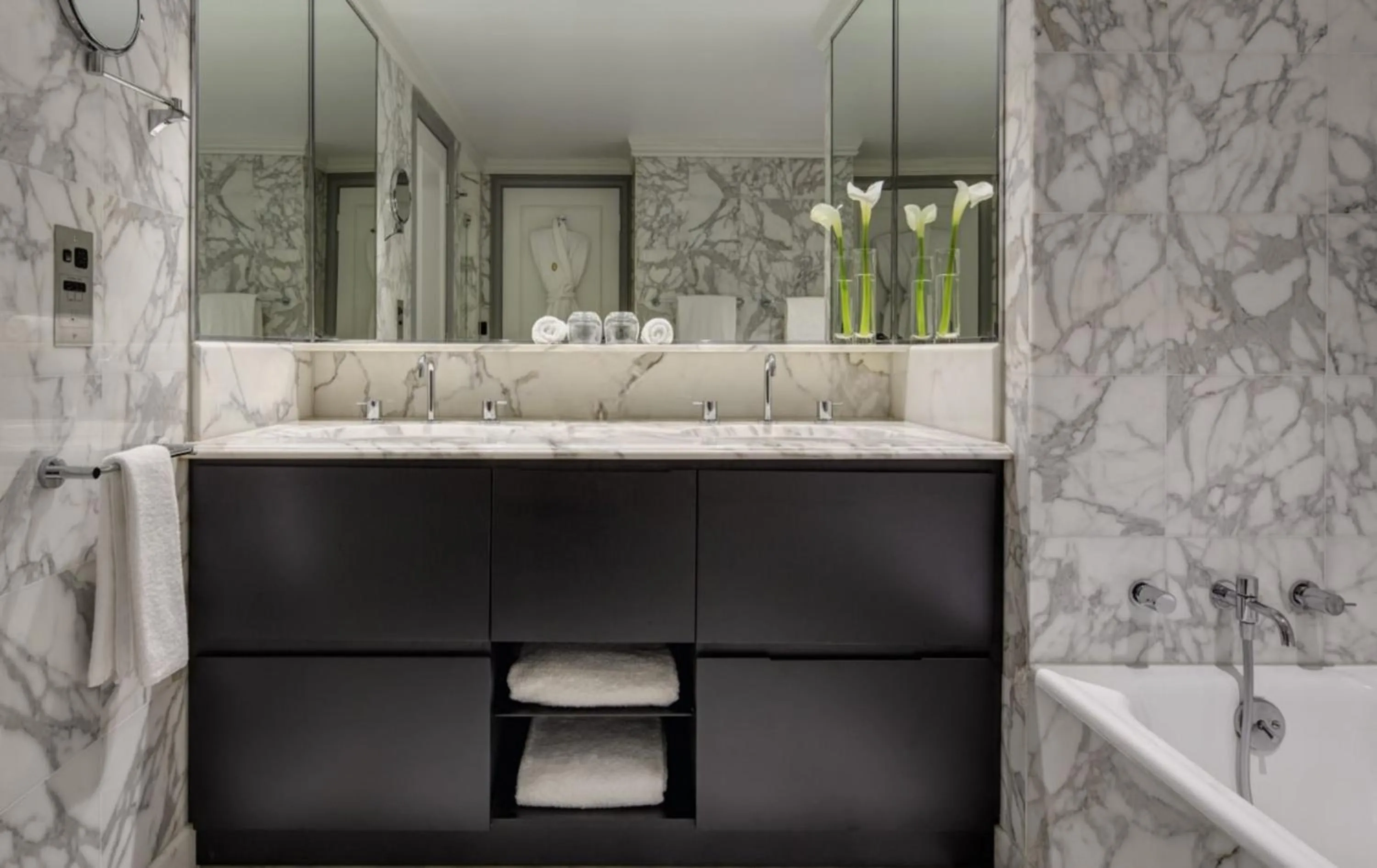 Bathroom in InterContinental Sydney Double Bay by IHG