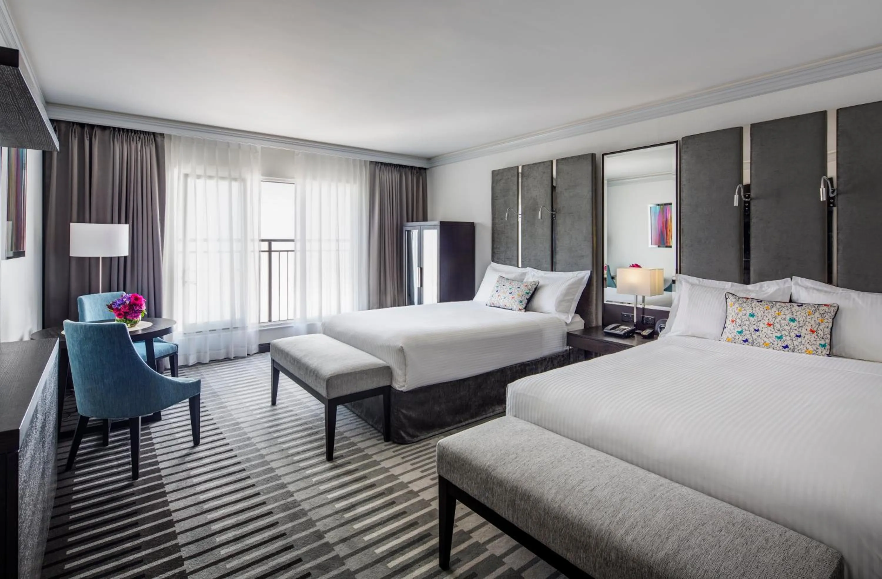 Photo of the whole room, Bed in InterContinental Sydney Double Bay by IHG