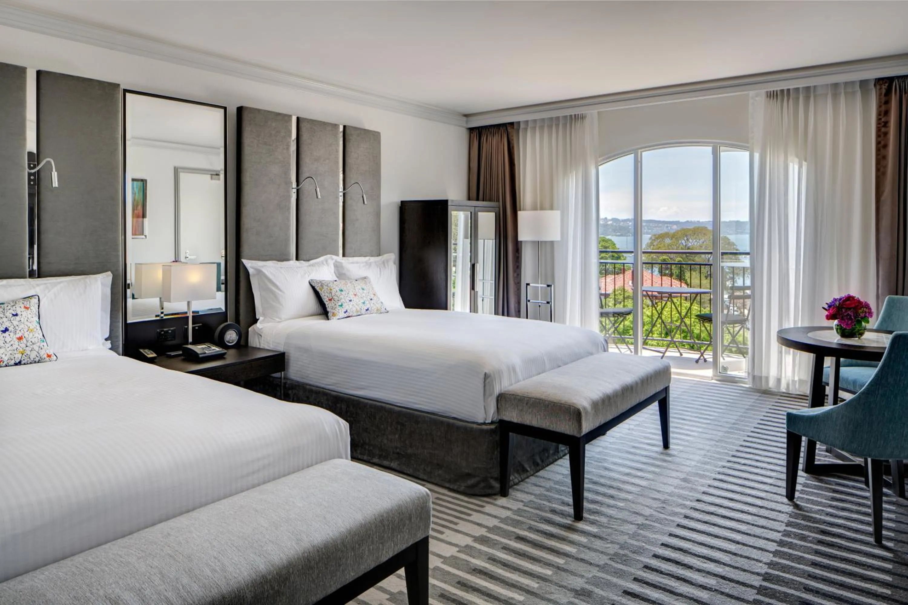 Photo of the whole room, Bed in InterContinental Sydney Double Bay by IHG
