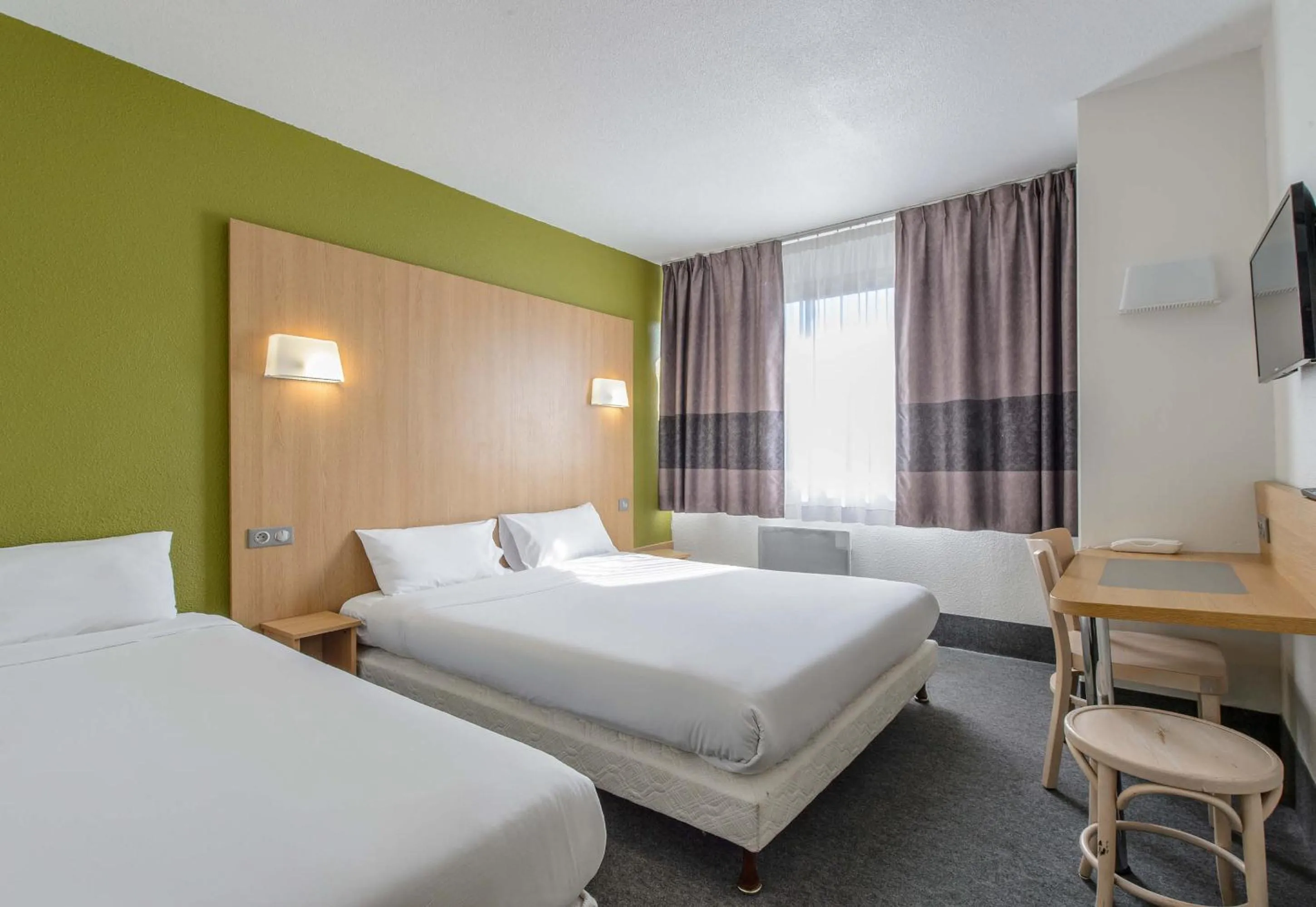 Bedroom, Bed in B&B HOTEL Nîmes Ville Active, parking sécurisé gratuit