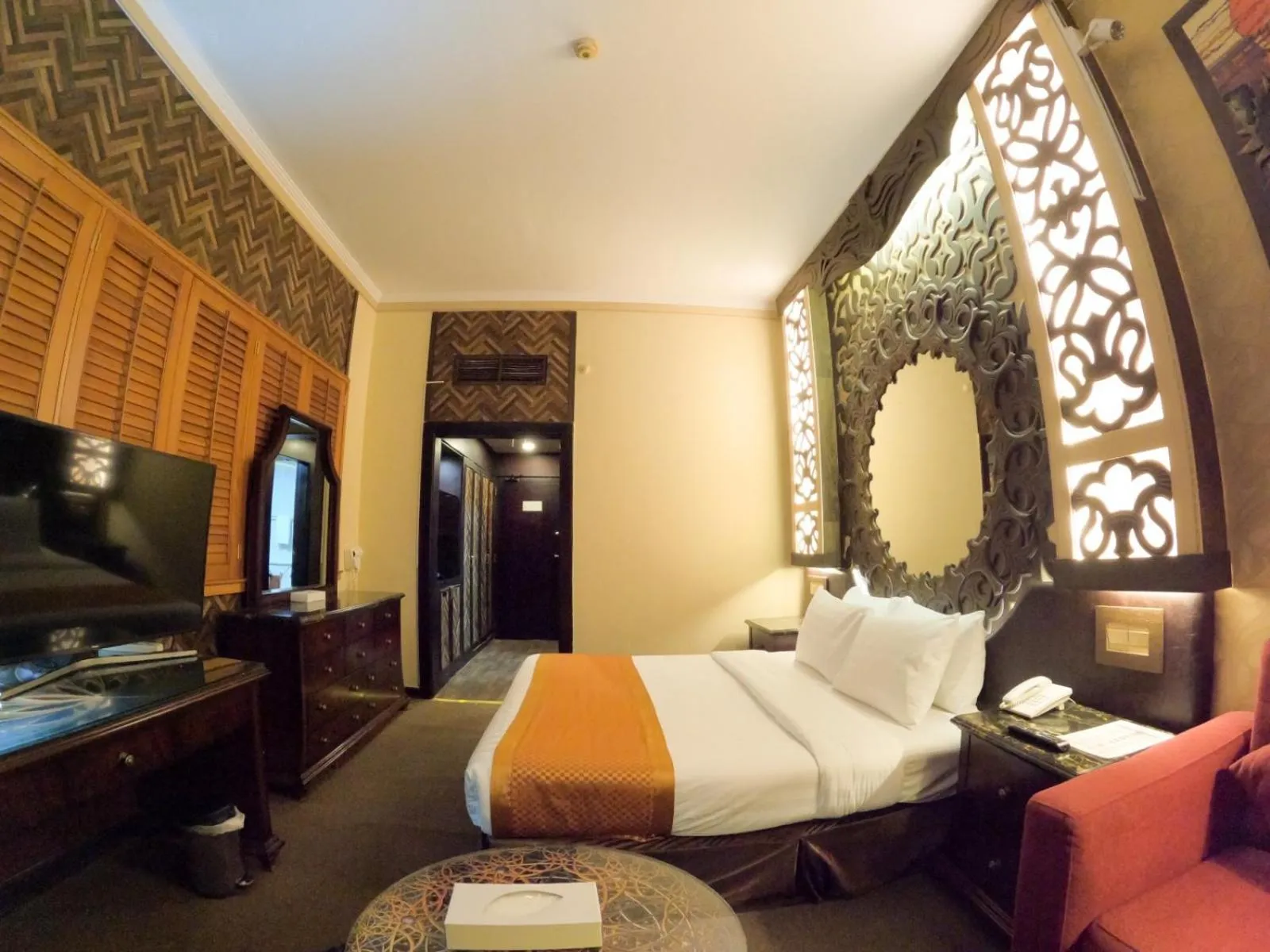 Bed in Knight Armour Hotel