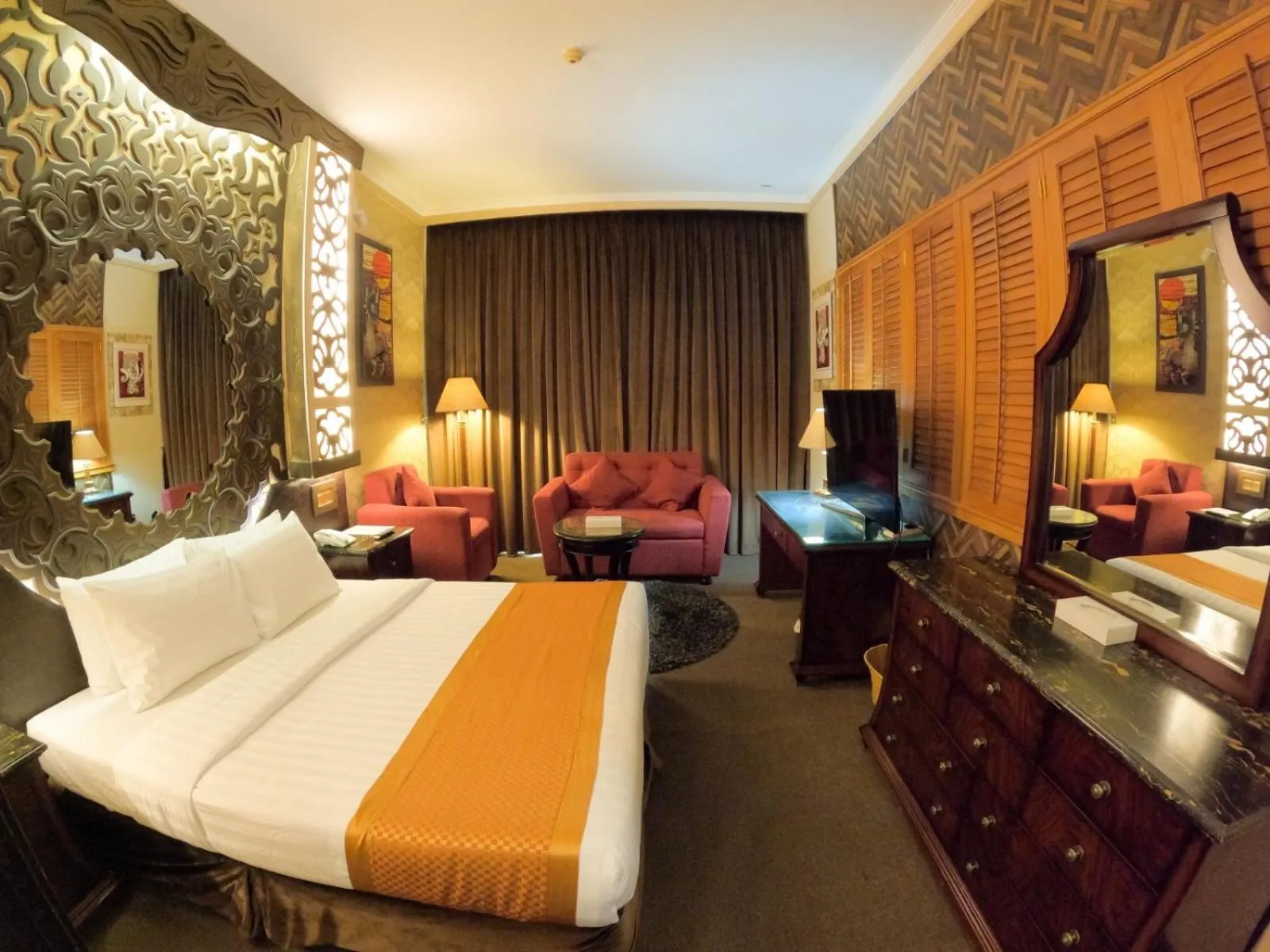 Bed in Knight Armour Hotel