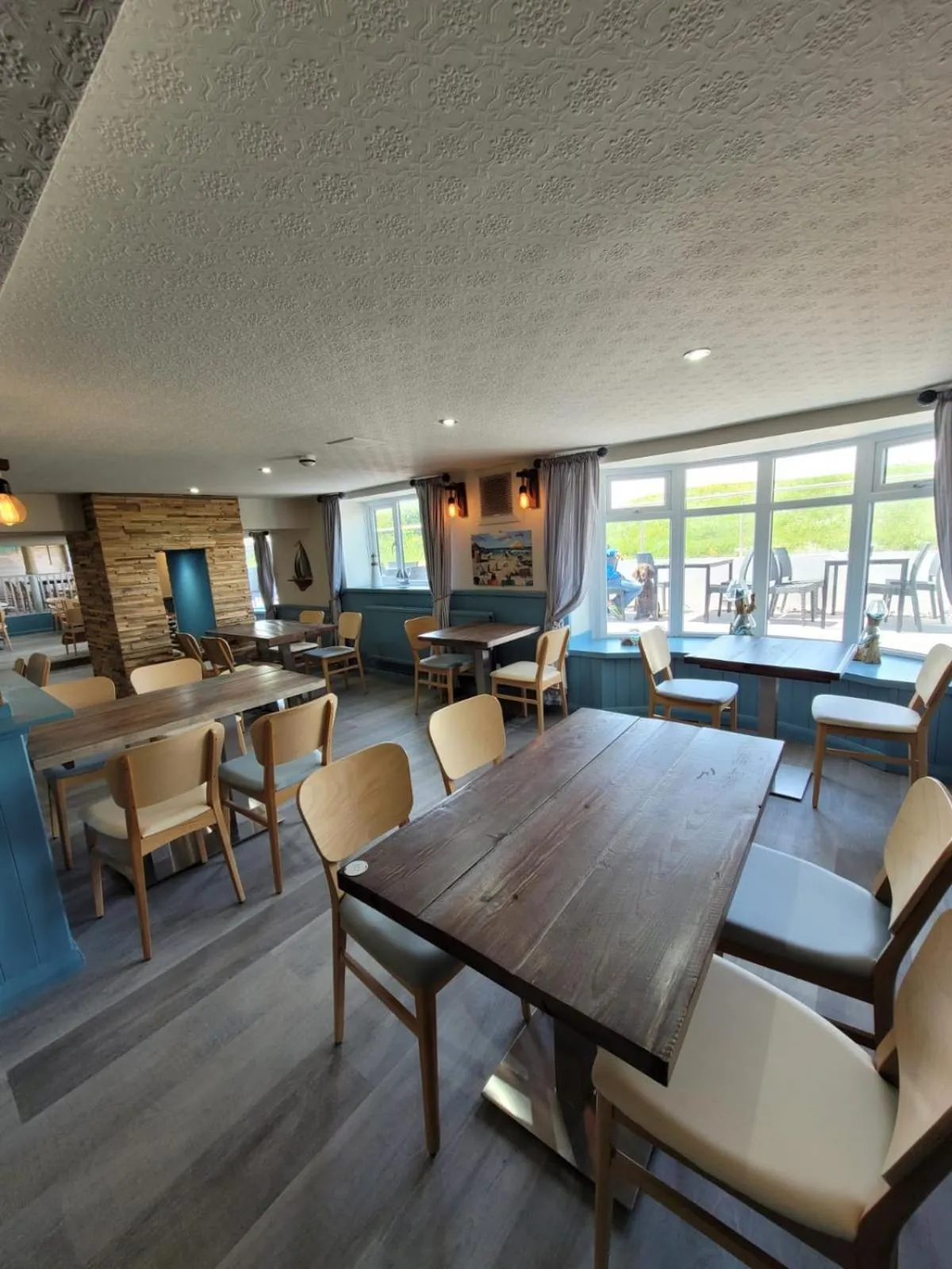 Restaurant/places to eat in South Sands Hotel