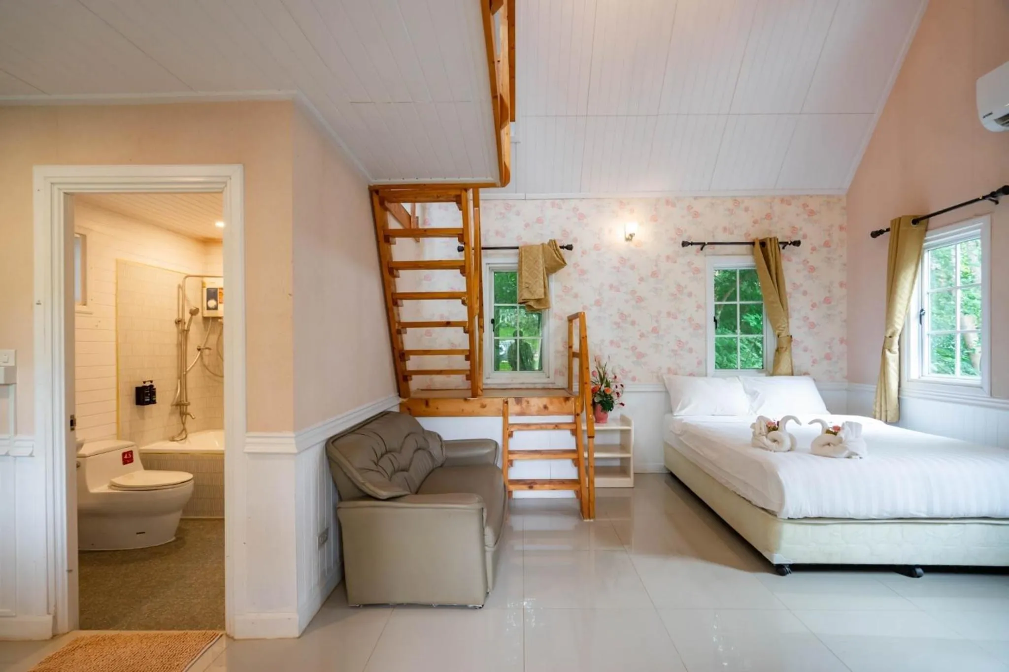 Bed in Puprai Tarnnarm Resort