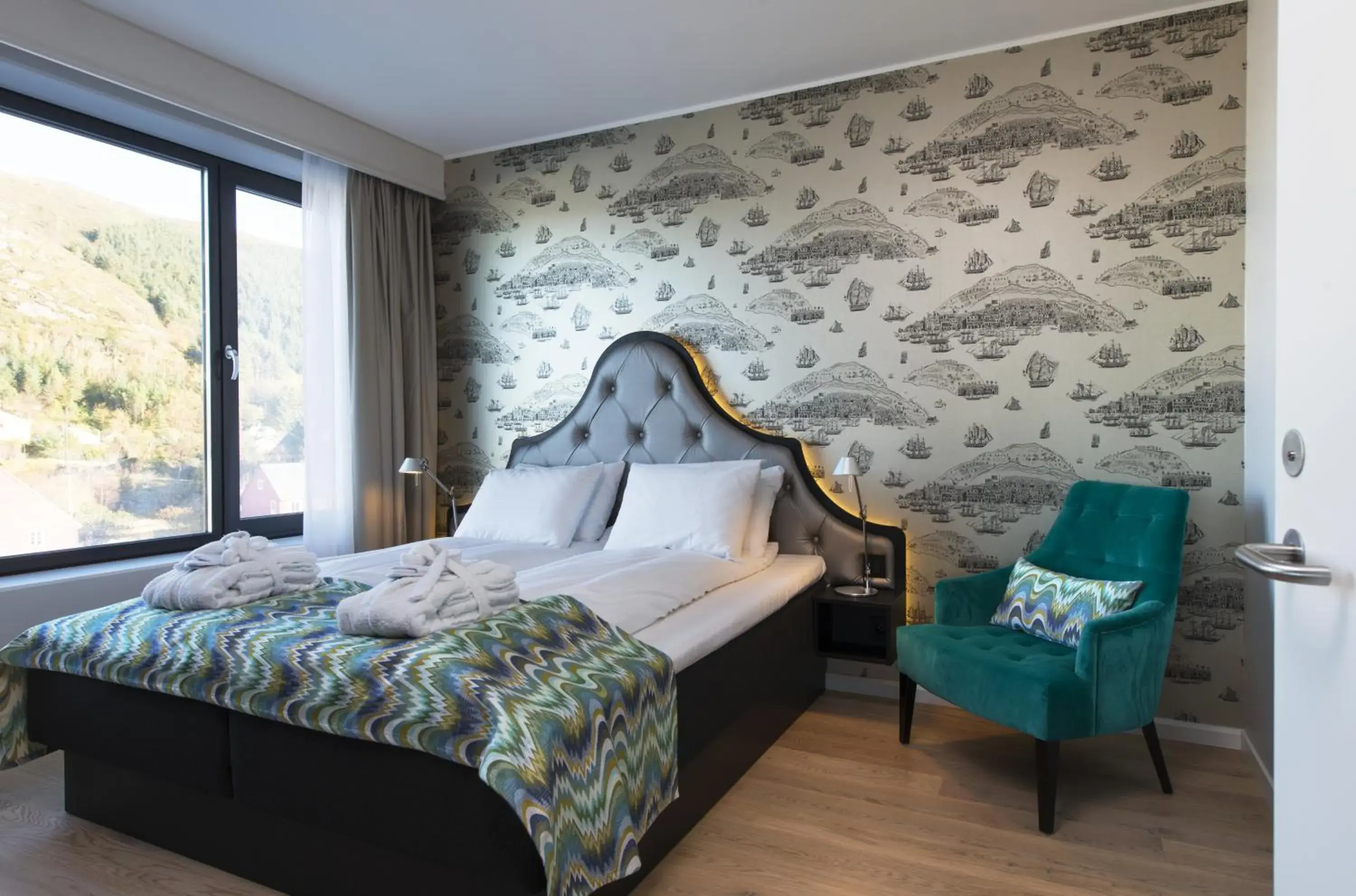 Bedroom, Bed in Thon Hotel Fosnavåg Bedroom, Bed in Thon Hotel Fosnavåg