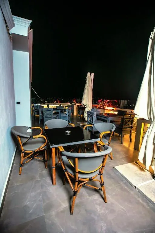 Pyramids Chillout Hotel