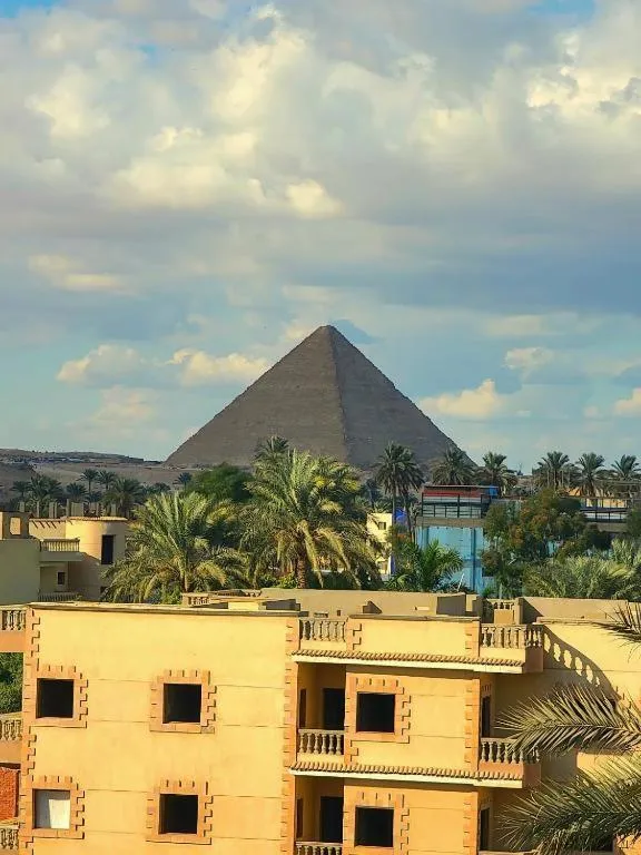 Pyramids Chillout Hotel