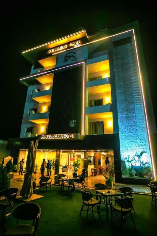 PYramiDs OaSiS ViEW HoTeL