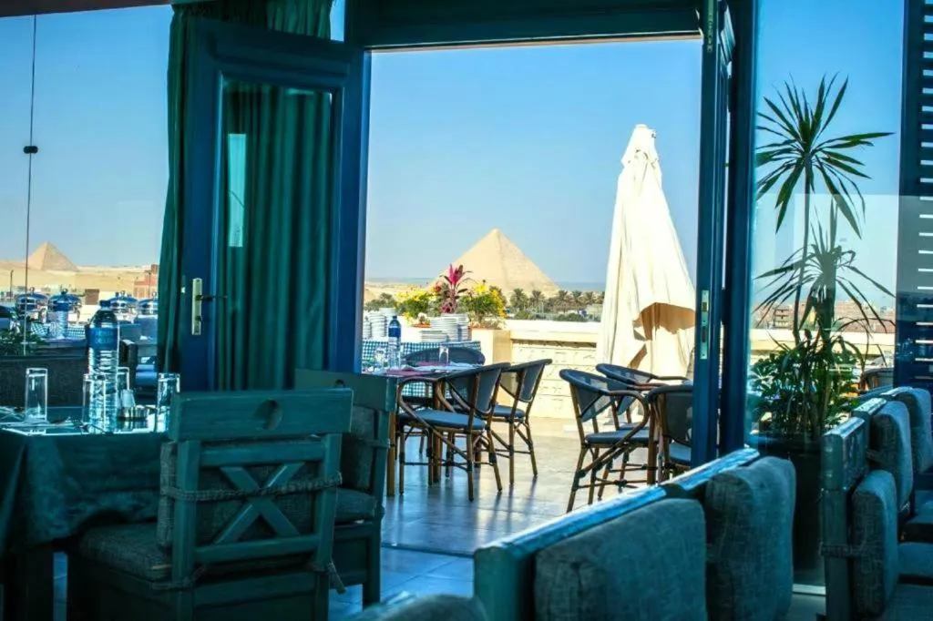 Pyramids Chillout Hotel