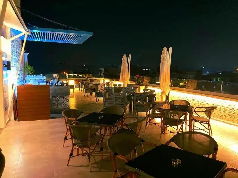 Pyramids Chillout Hotel