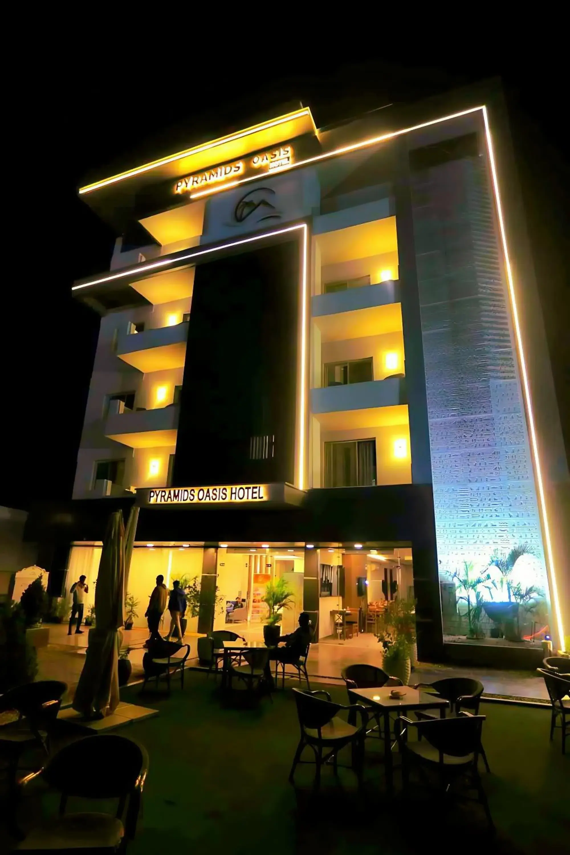 King Room with Balcony in Pyramids Chillout Hotel King Room with Balcony in Pyramids Chillout Hotel