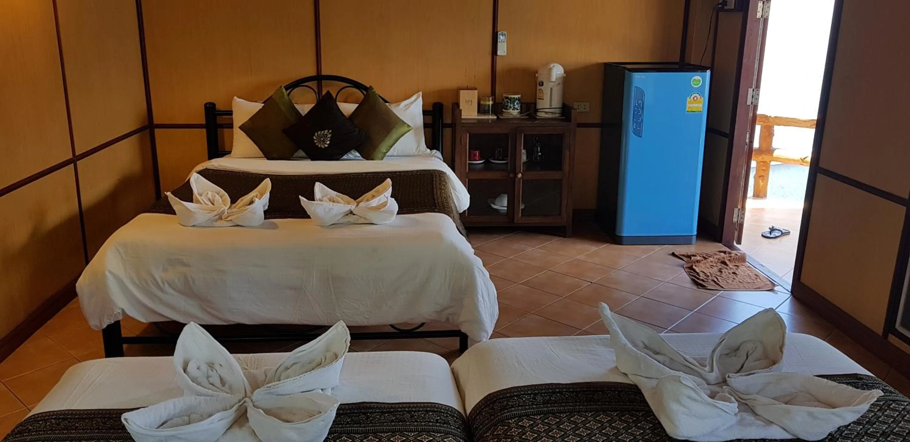 Bed in Clear View Resort