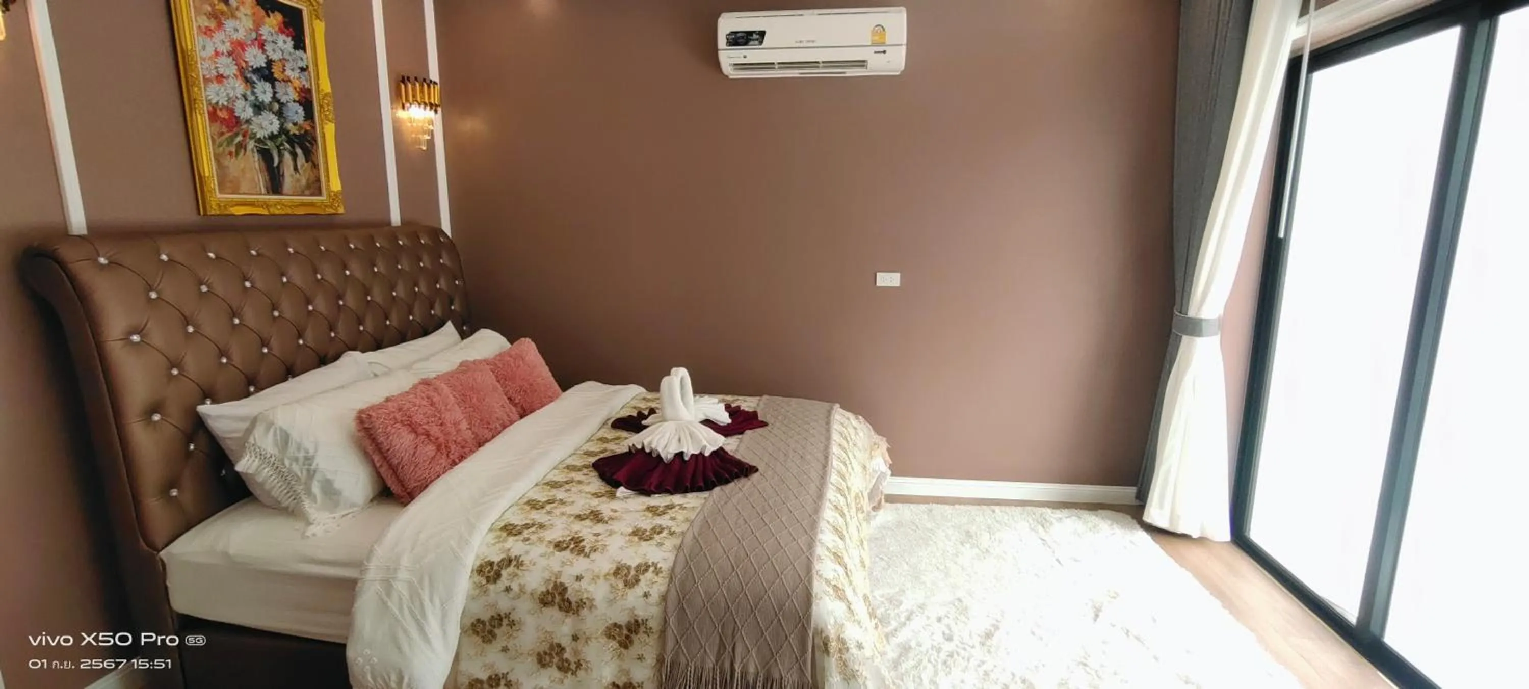 Bedroom, Bed in Clear View Resort