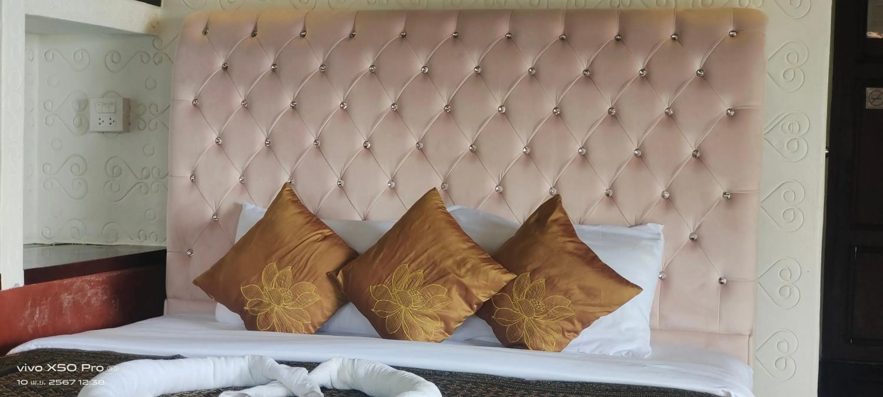 Bed in Clear View Resort