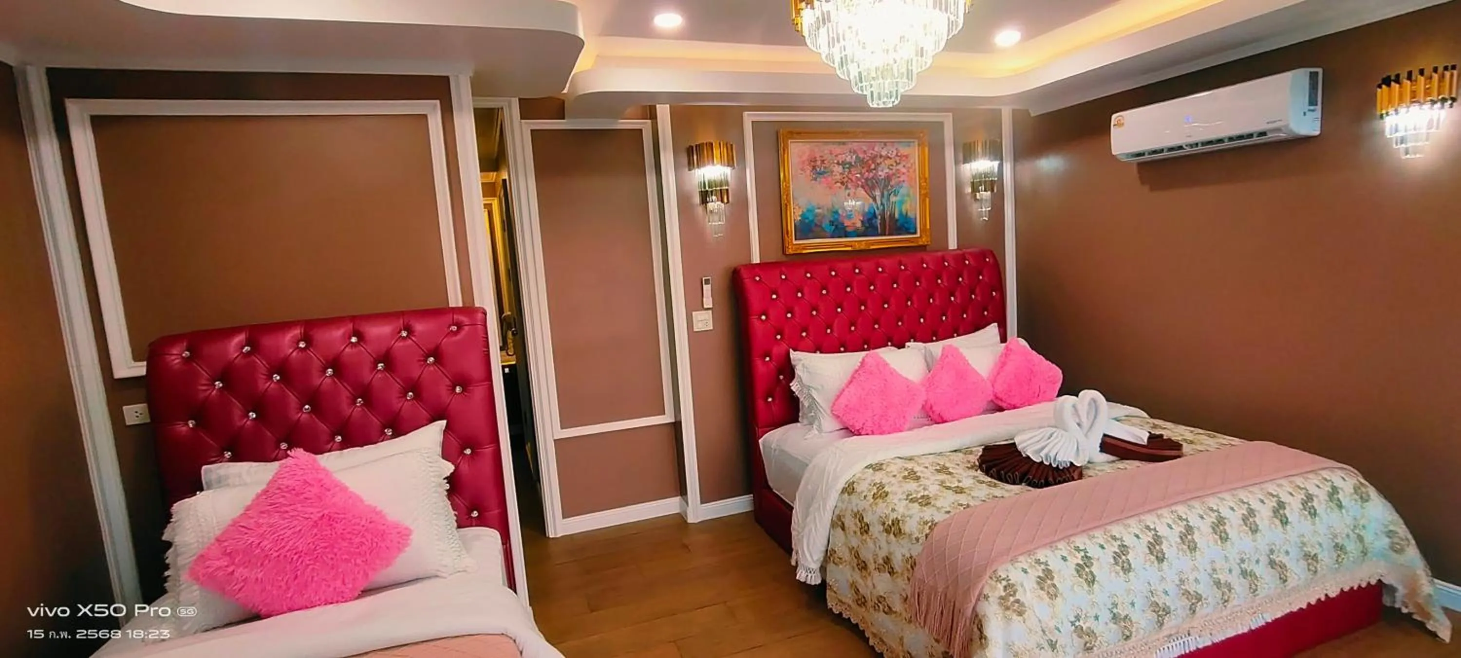 Bed in Clear View Resort