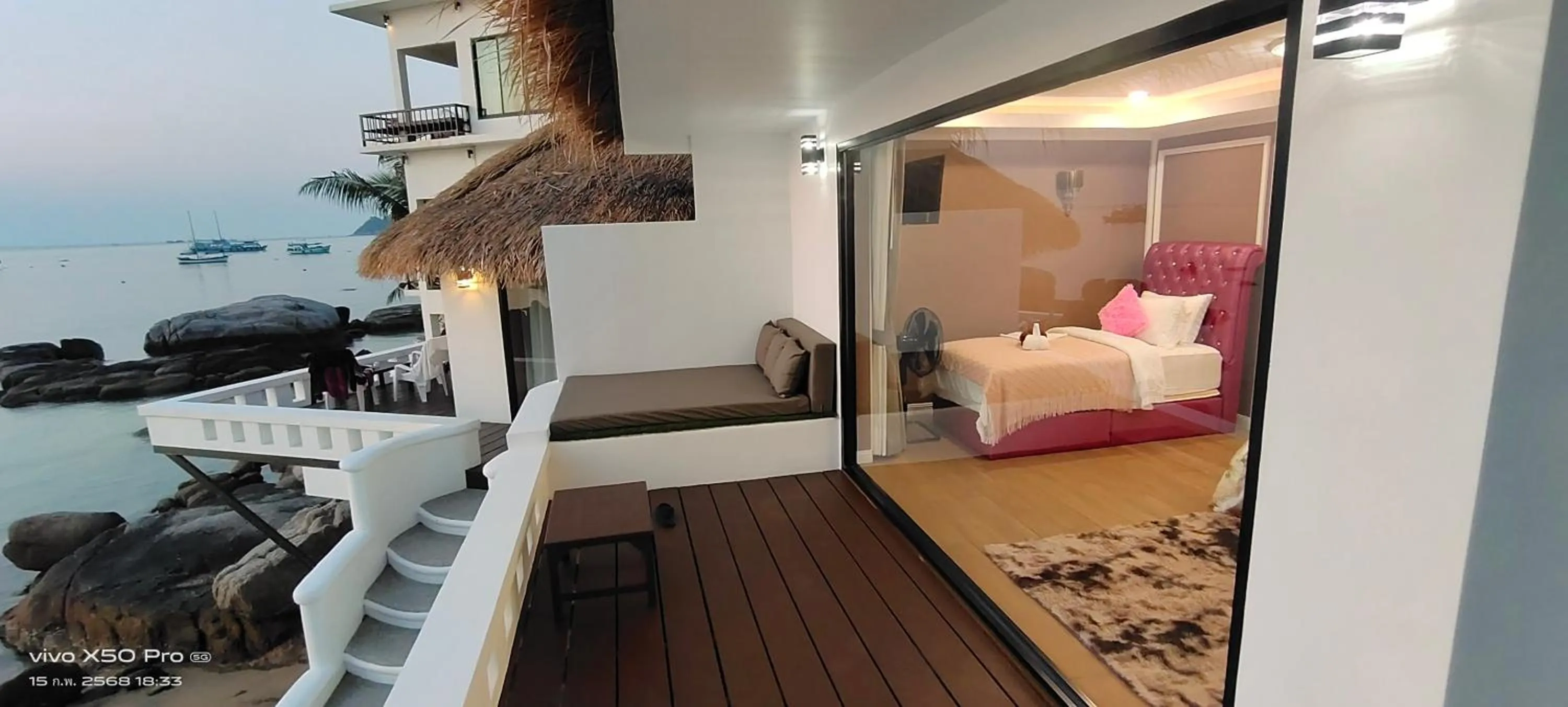 Day, Bed in Clear View Resort