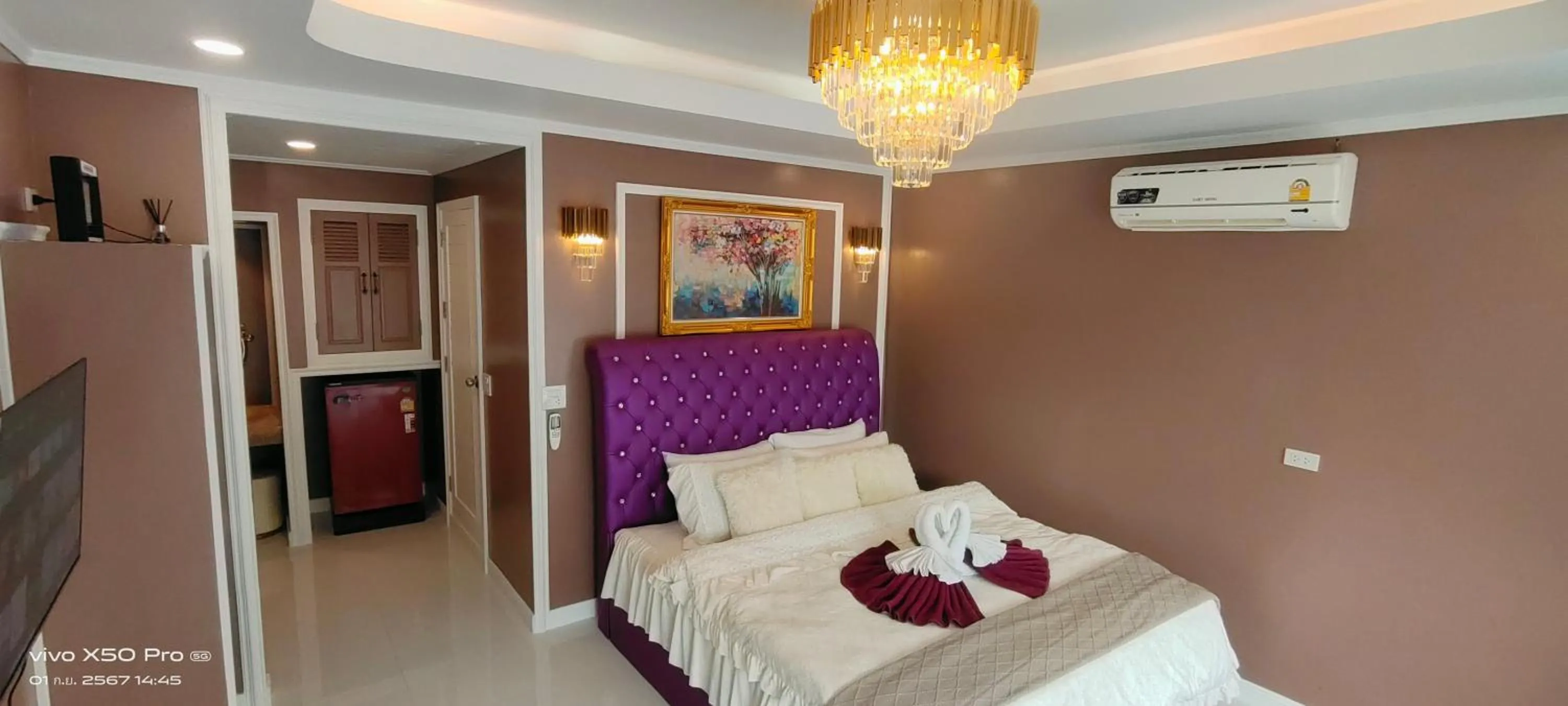 Bedroom, Bed in Clear View Resort