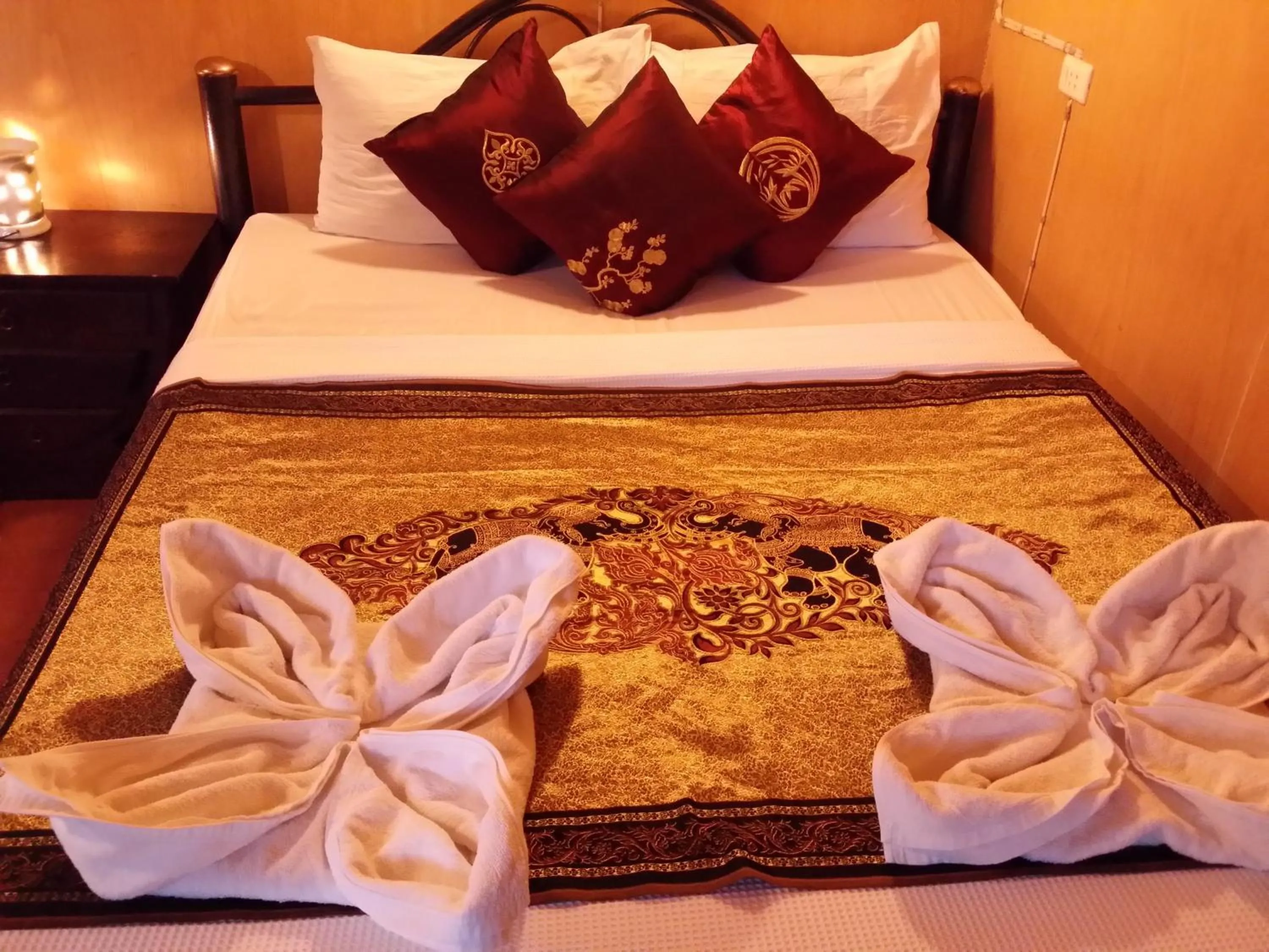 Bed in Clear View Resort