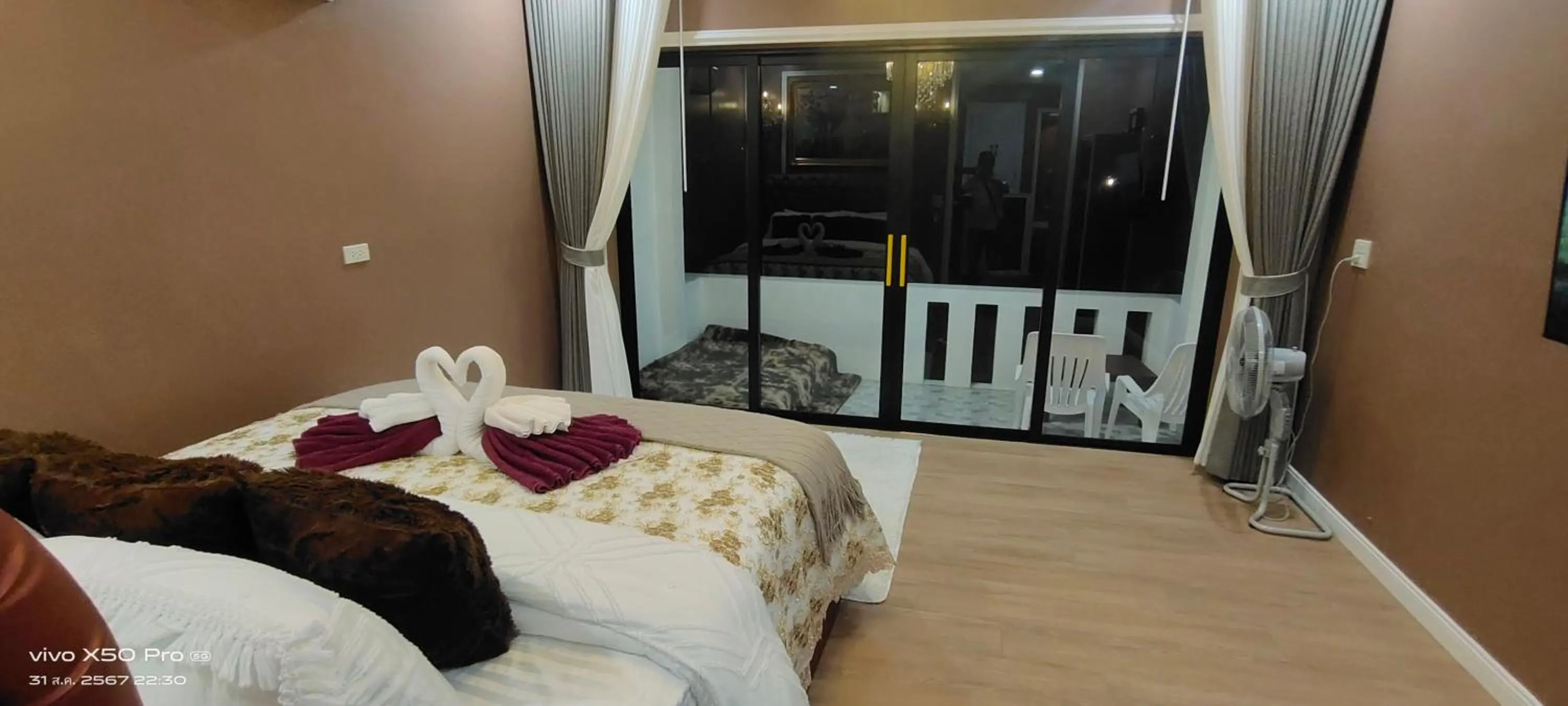 Bed in Clear View Resort