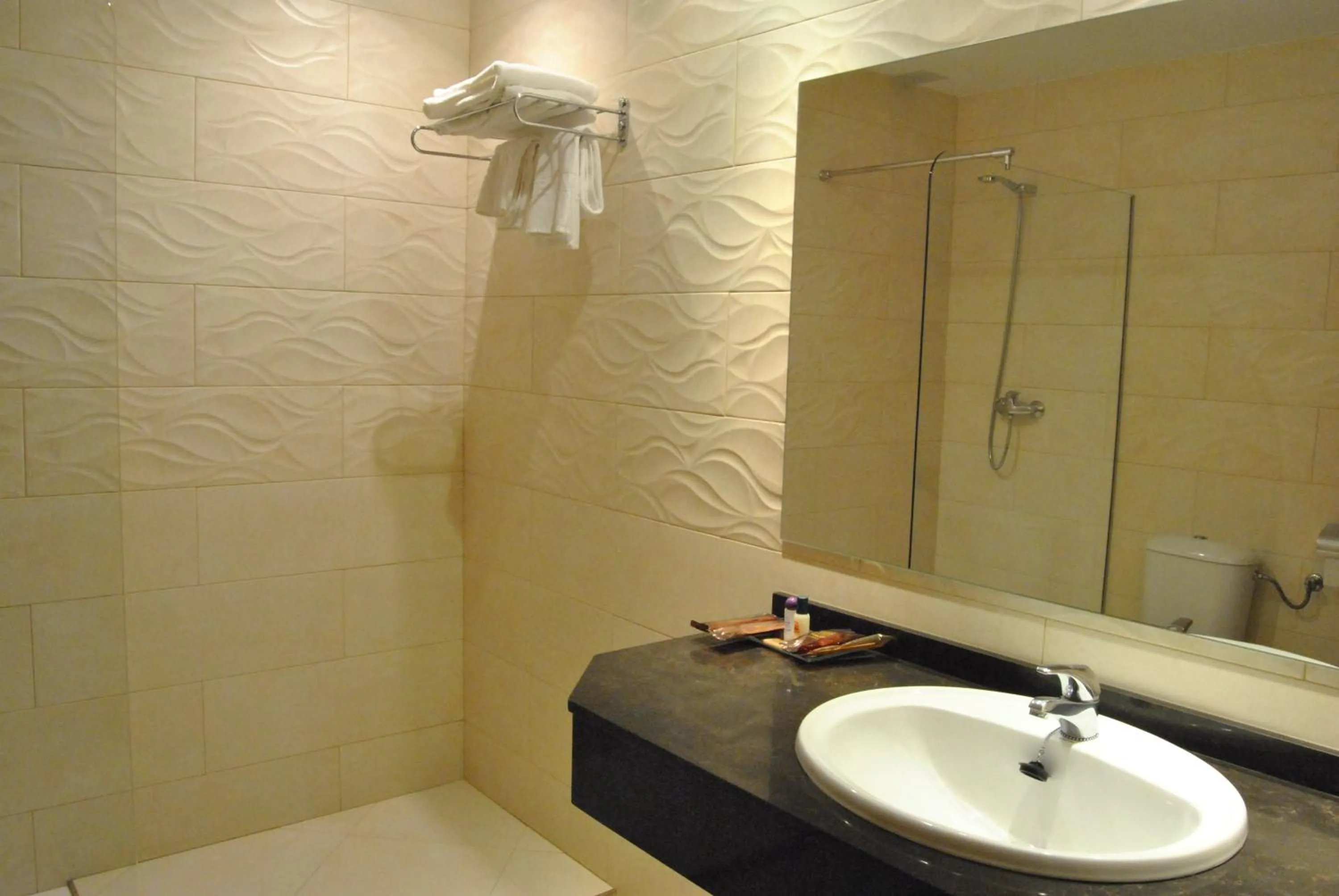 Bathroom in Motel Cancun Oviedo