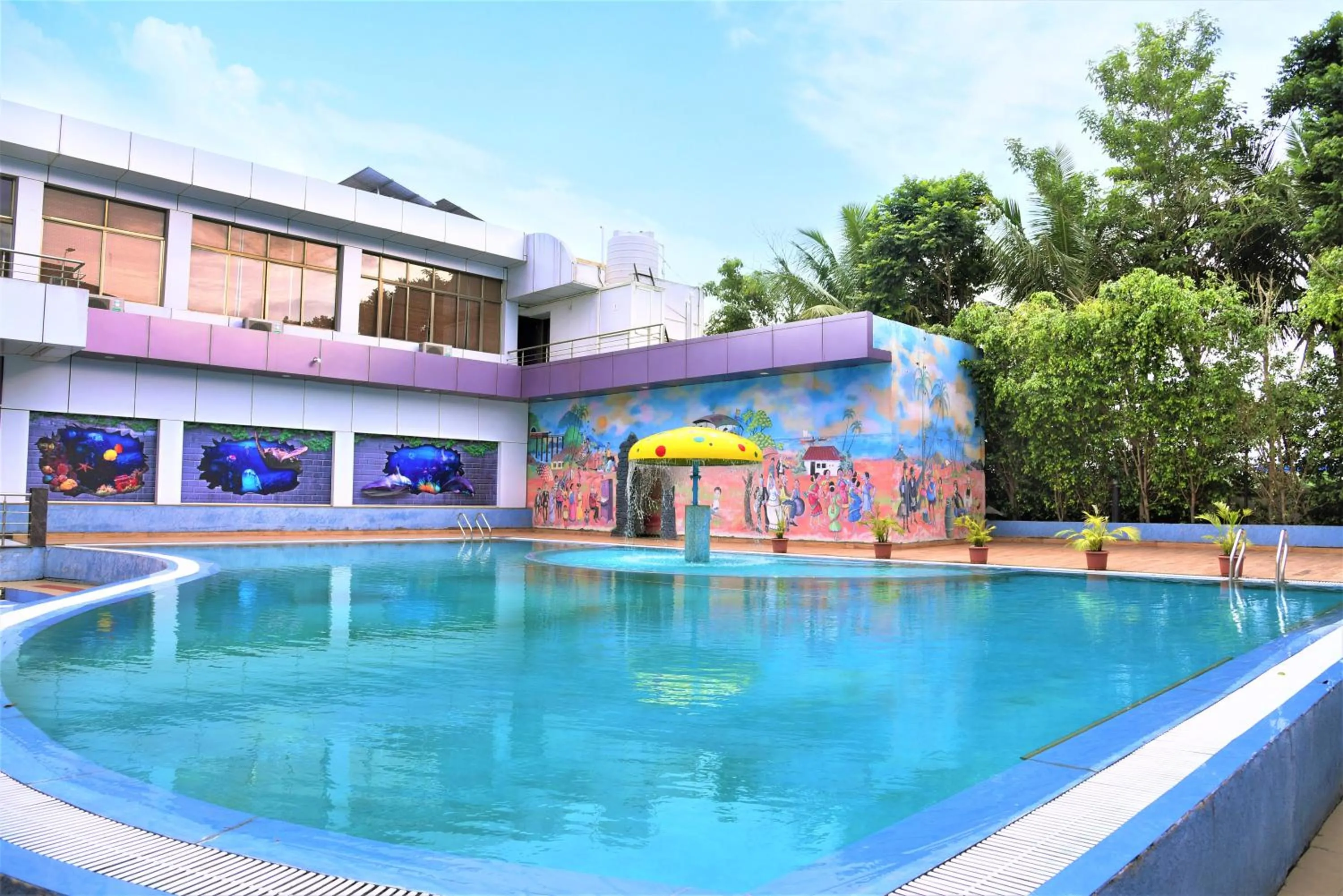 Swimming pool in Carnival Resort