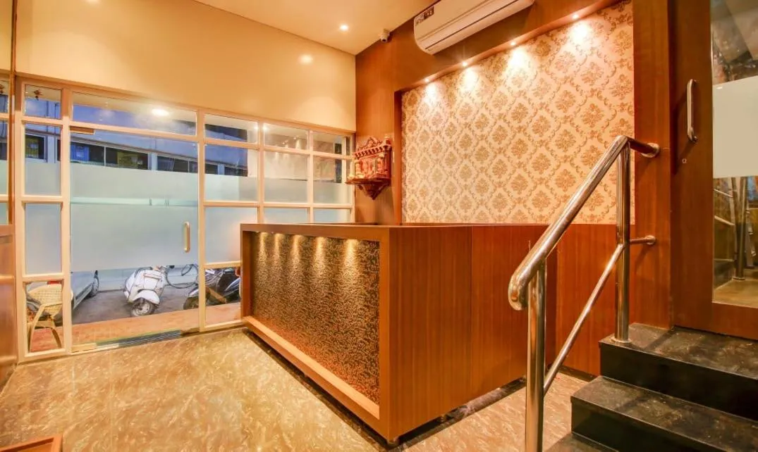 AR By Glitz Hotels