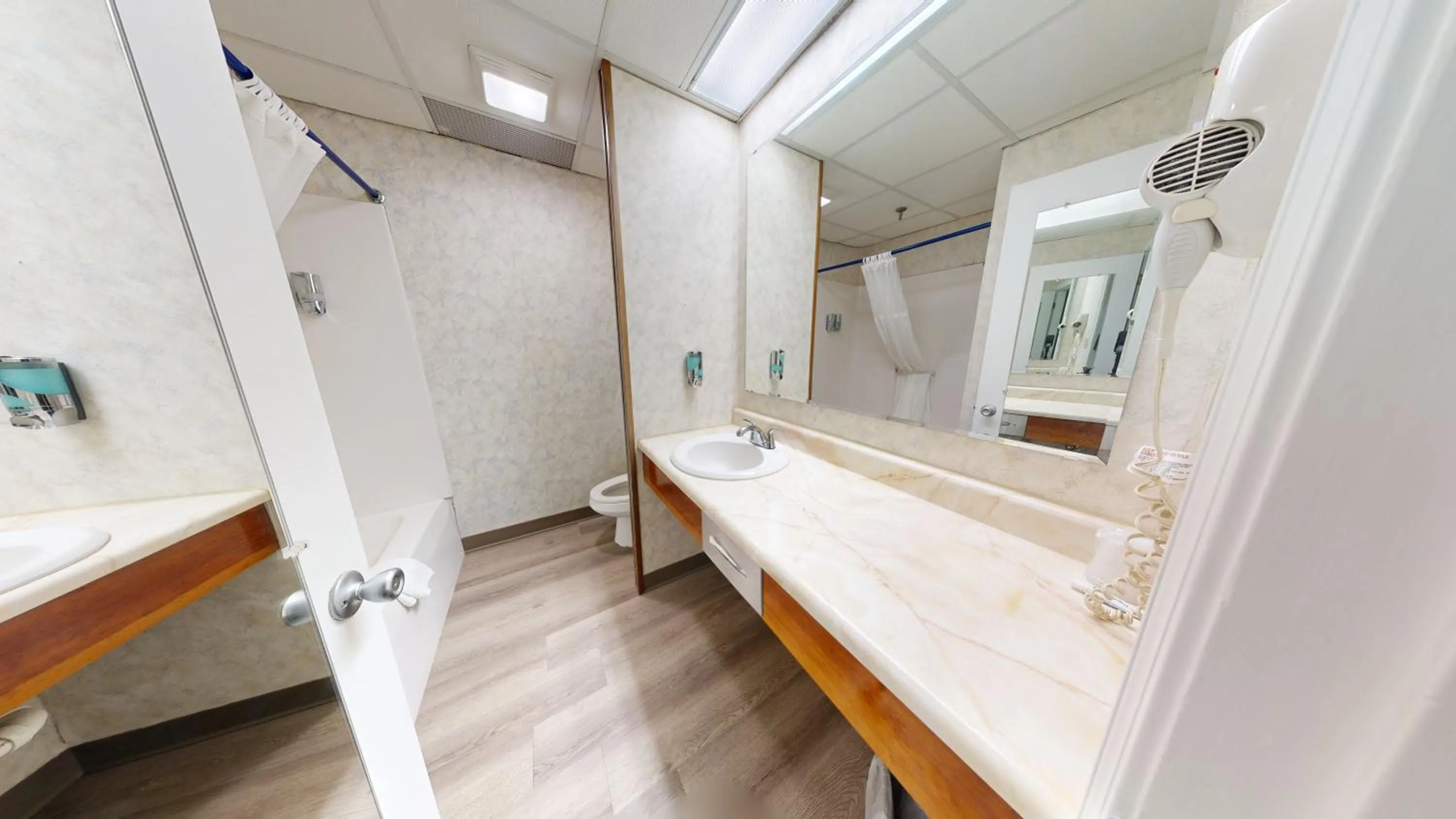 Bathroom in Presque Isle Hotel