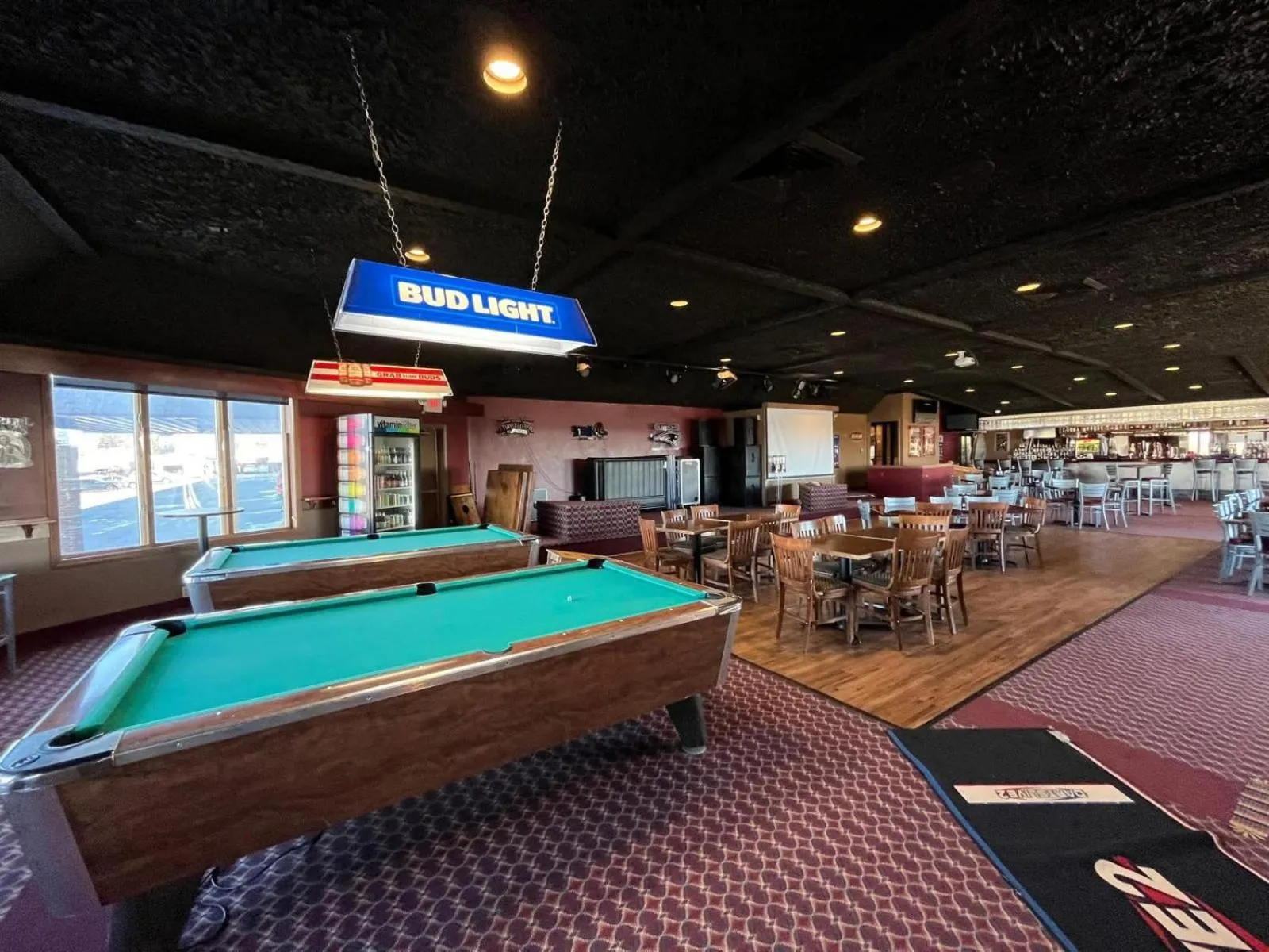 Restaurant/places to eat in Presque Isle Hotel