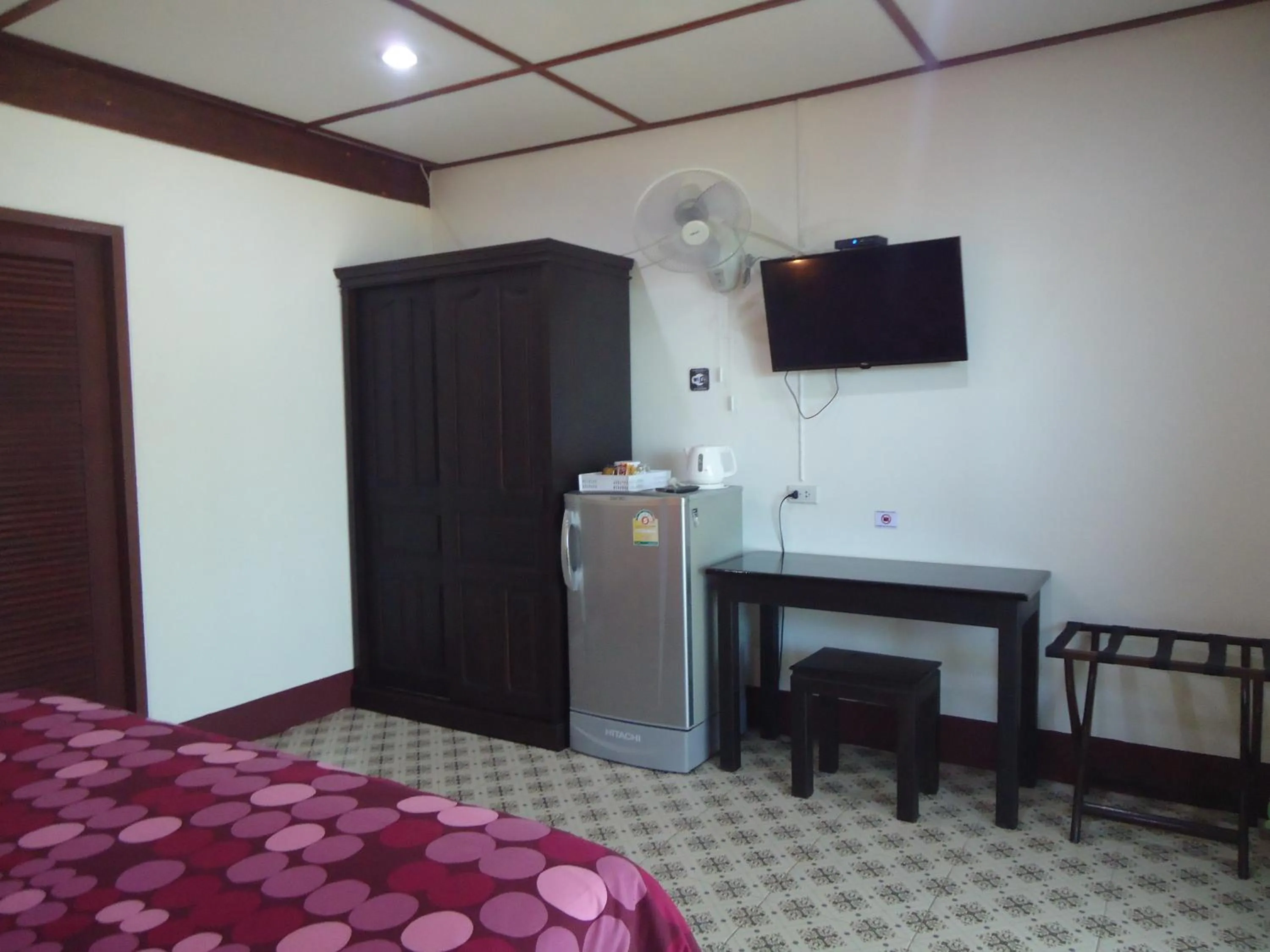 Coffee/tea facilities, Bed in Sea Breeze House, Naiplao Beach