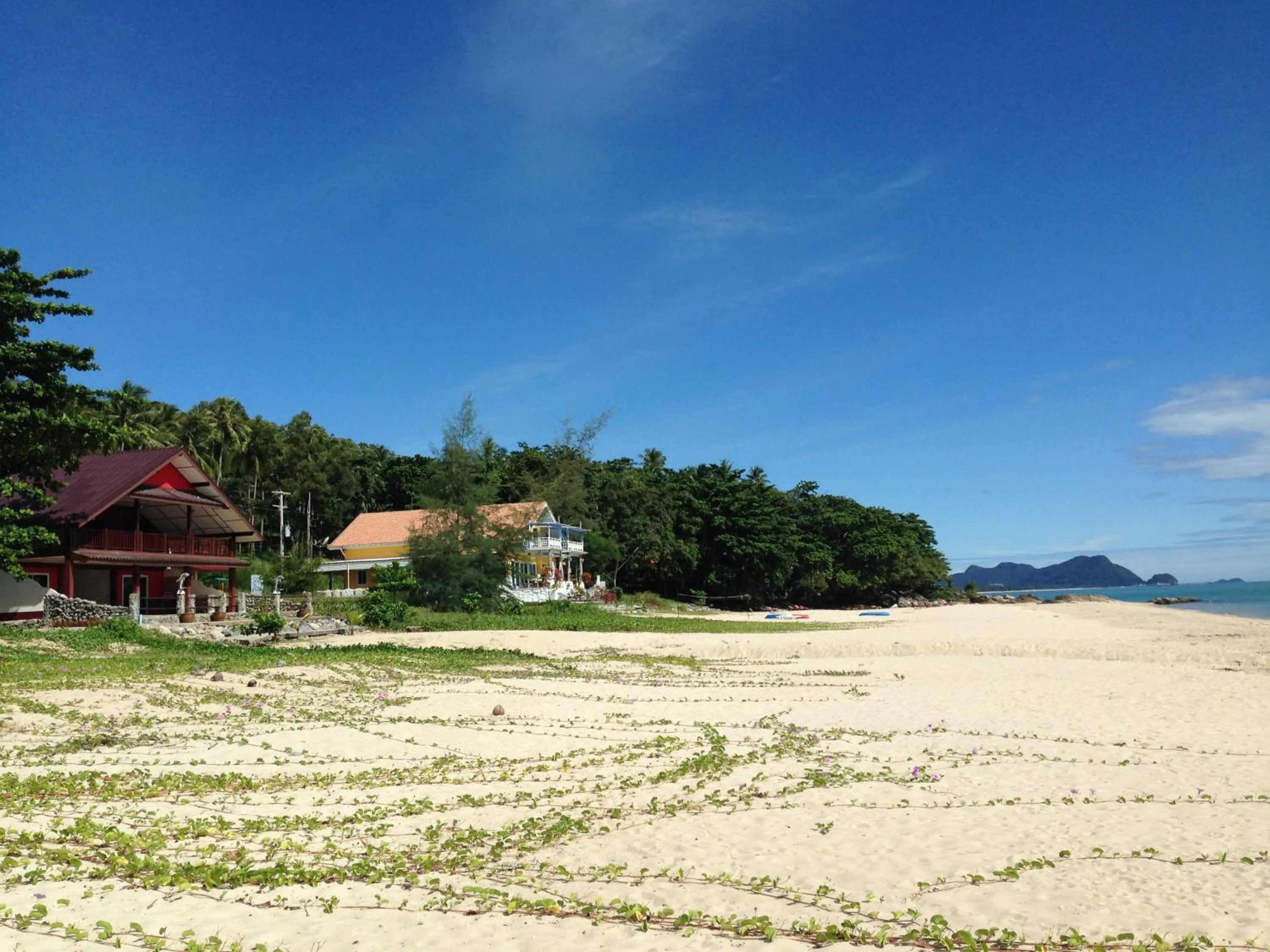 Facade/entrance in Sea Breeze House, Naiplao Beach