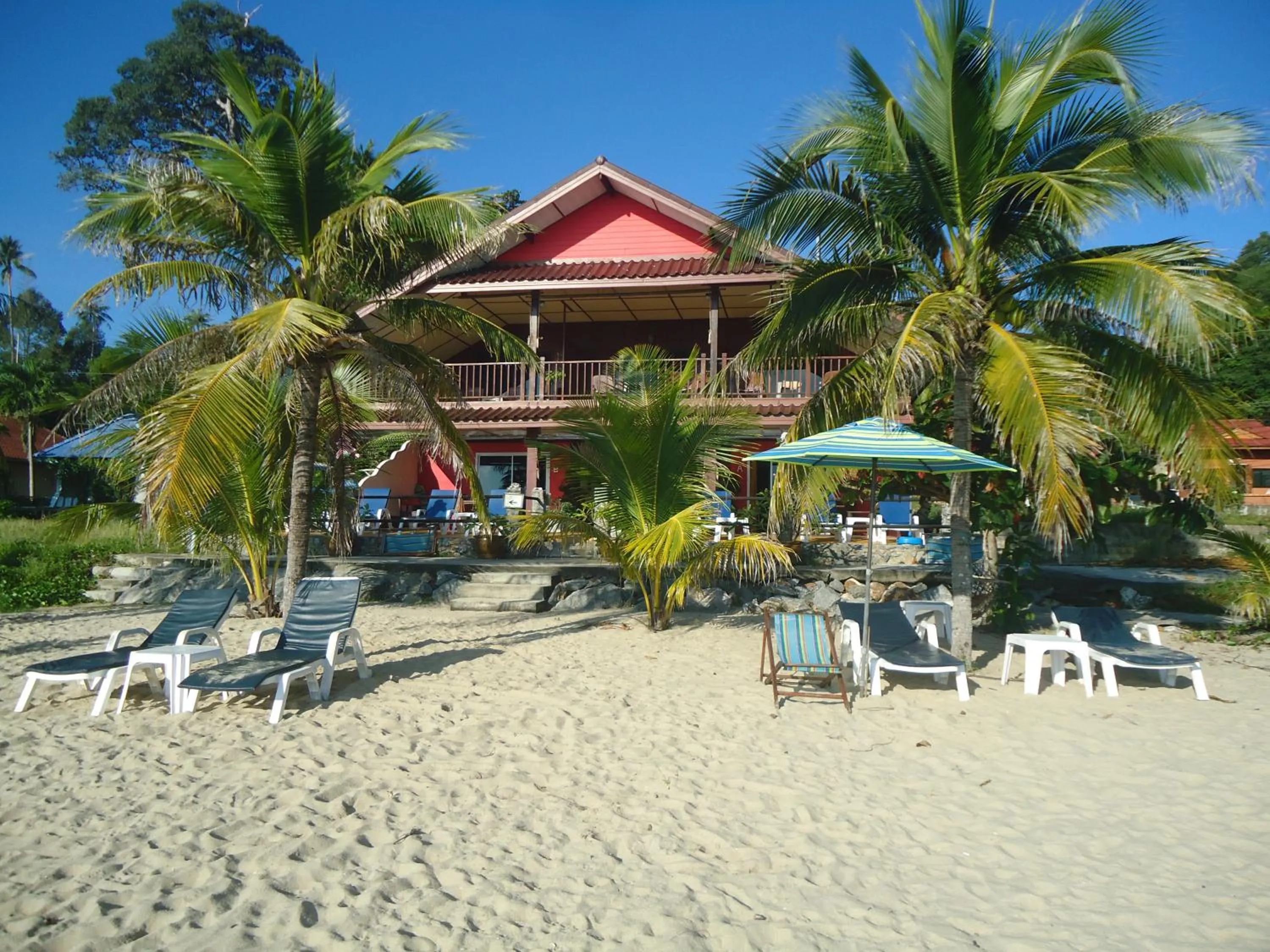 Facade/entrance in Sea Breeze House, Naiplao Beach