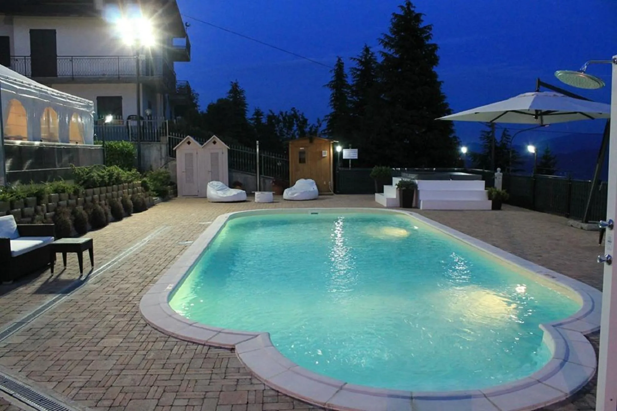 Summer in Albergo Ristorante Miramonti Toano