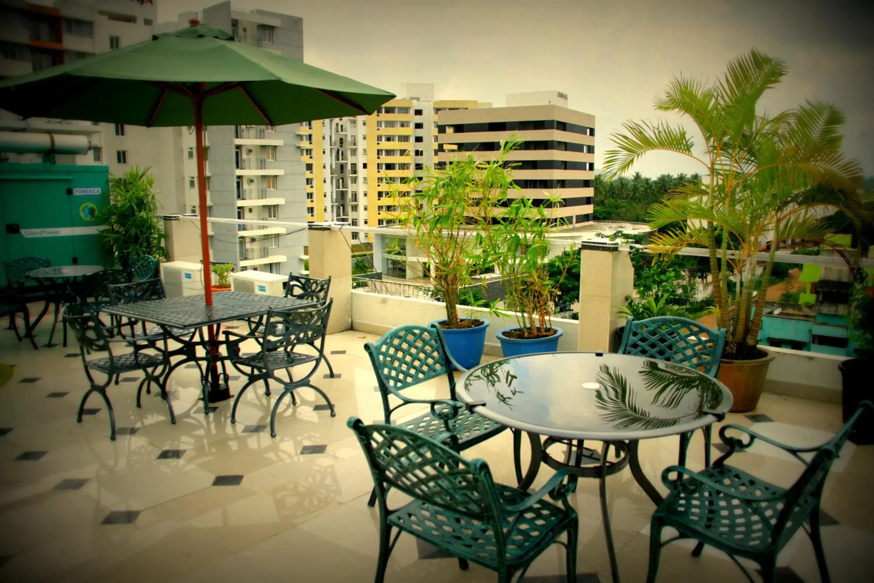 Restaurant/places to eat in Hotel Highnest Restaurant/places to eat in Hotel Highnest