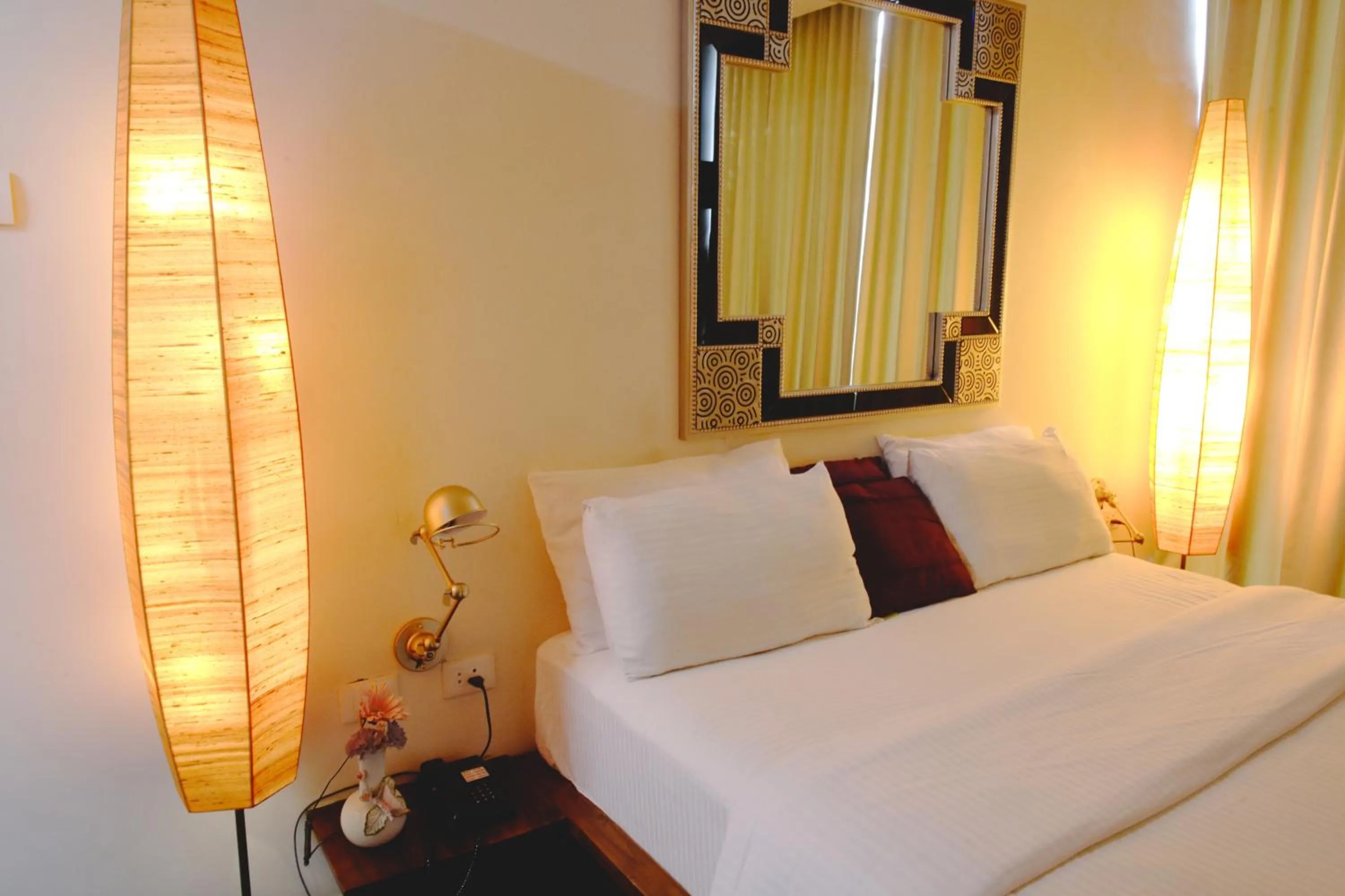 Bed in Hotel Highnest