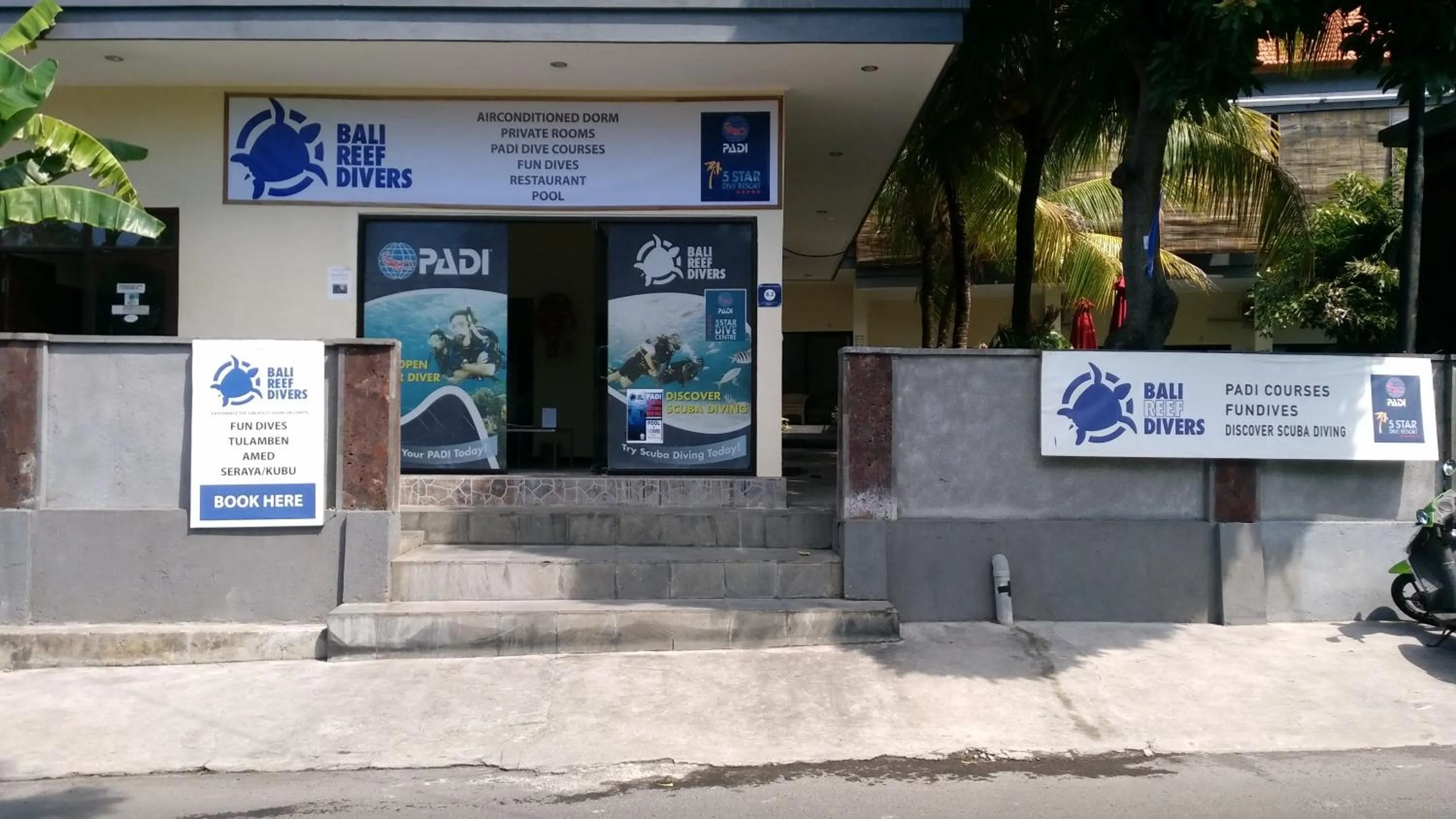 Facade/entrance in Bali Reef Divers Tulamben