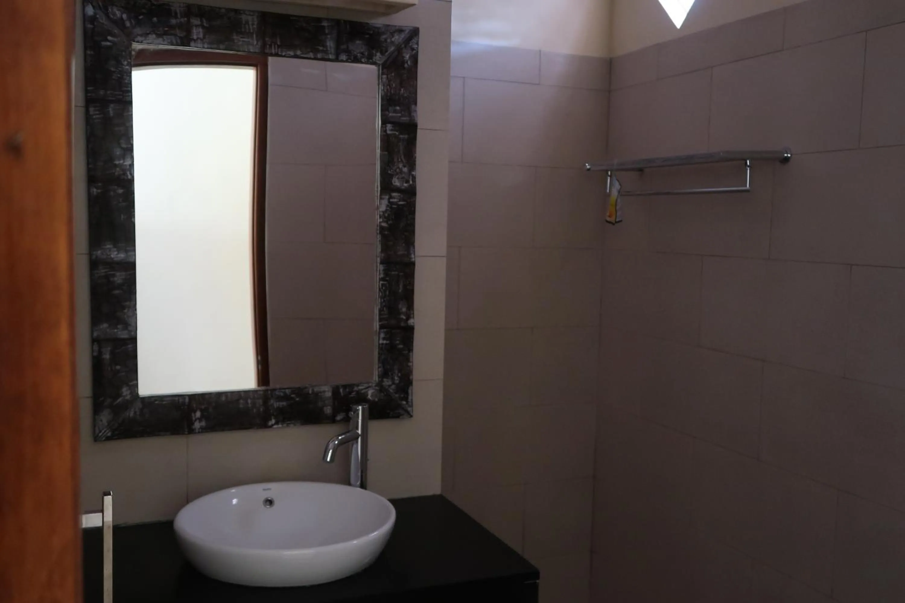 Bathroom in Bali Reef Divers Tulamben