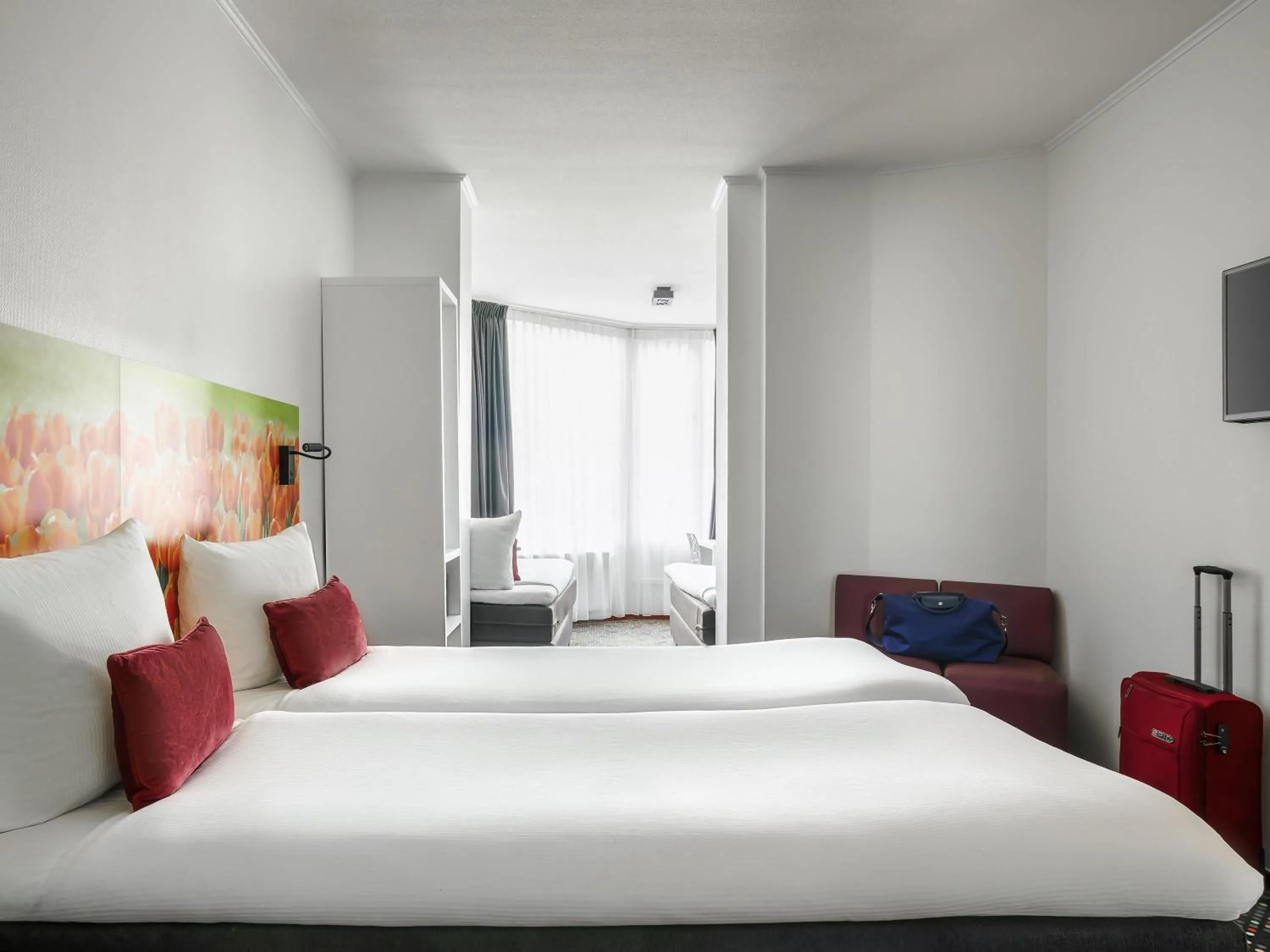 Bedroom, Bed in ibis Styles Amsterdam City