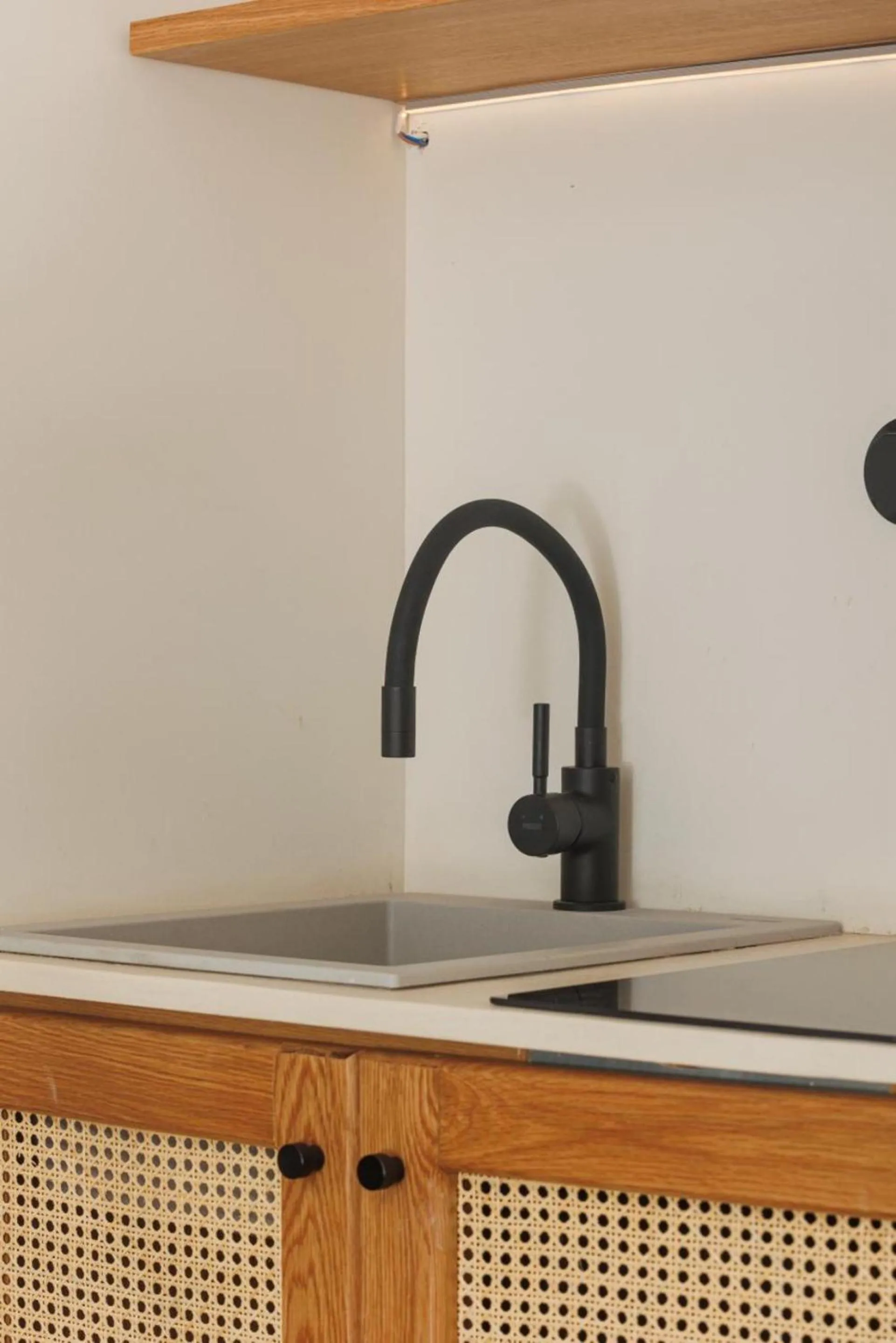 Kitchen or kitchenette in 12 Pyles Living History