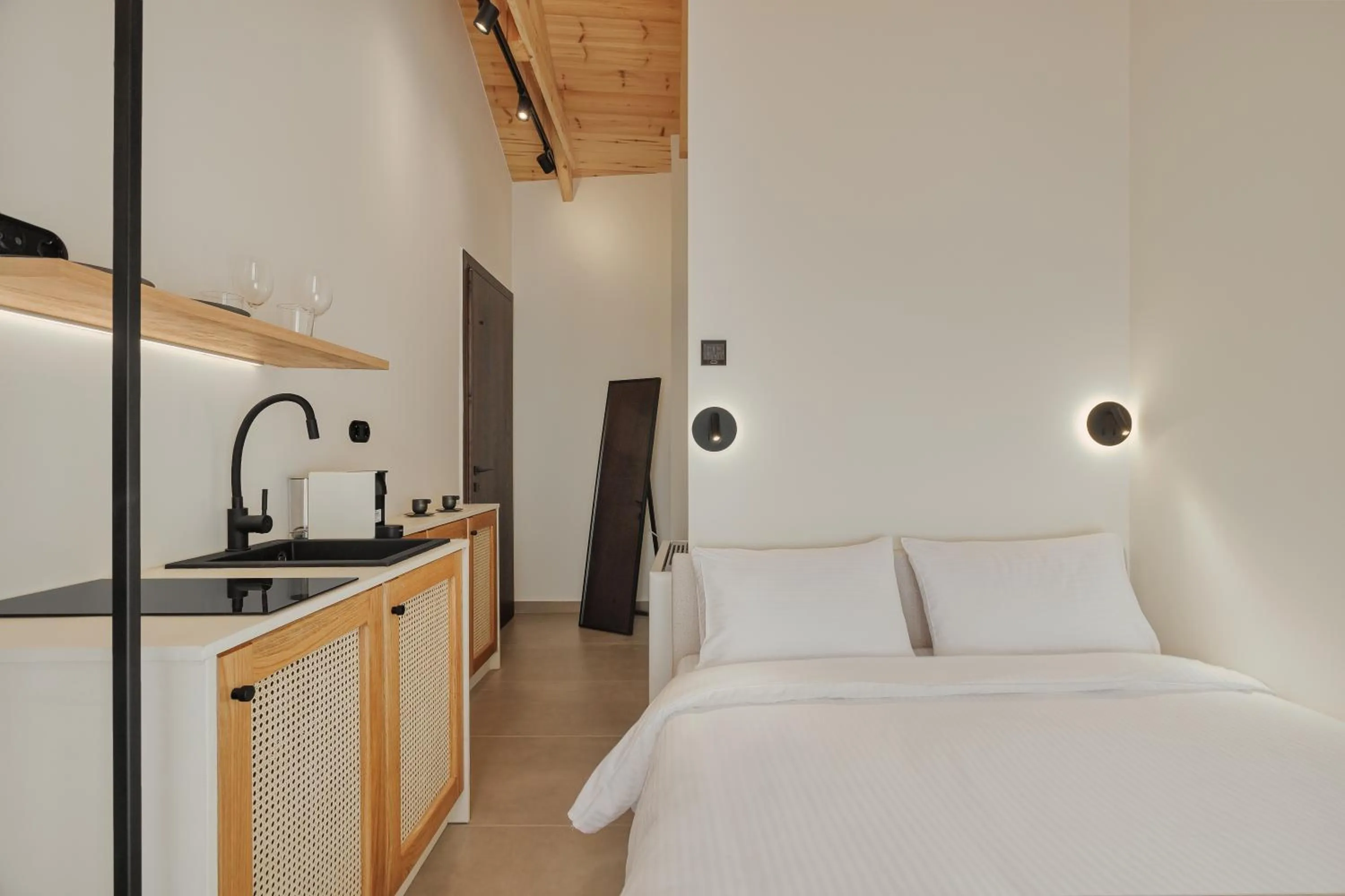 Bed in 12 PYLES Living History