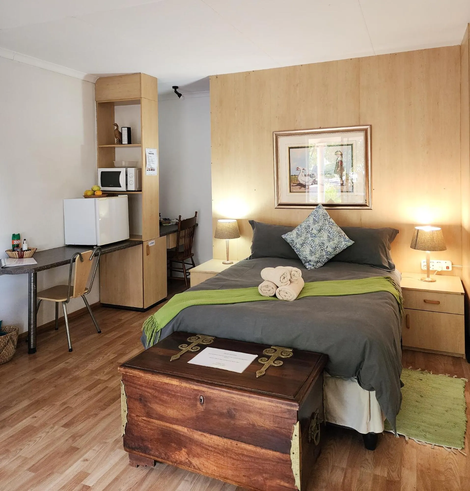 Bed in Homestead Bed and Breakfast - Travel Addo Group