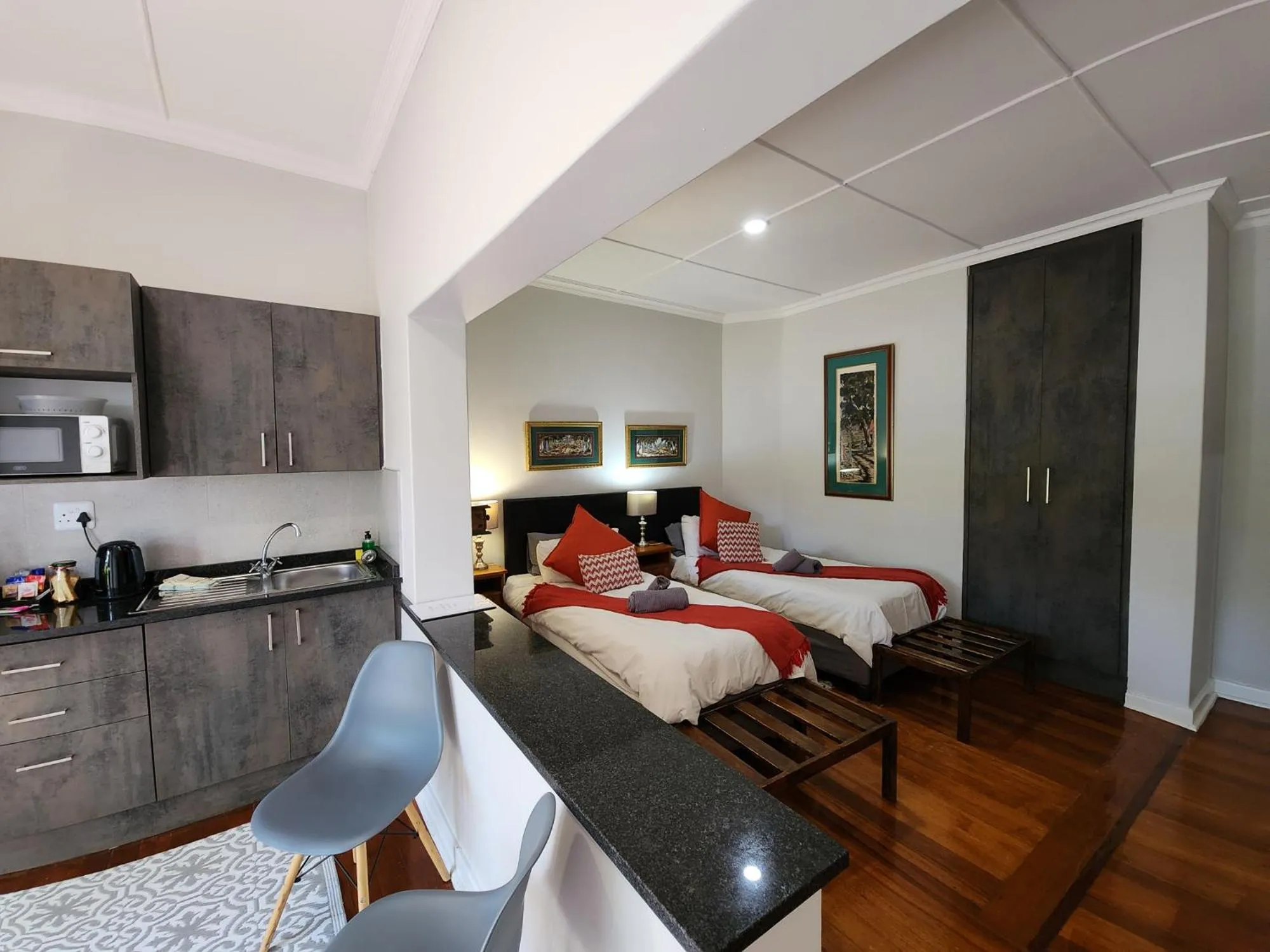 Bed in Homestead Bed and Breakfast - Travel Addo Group