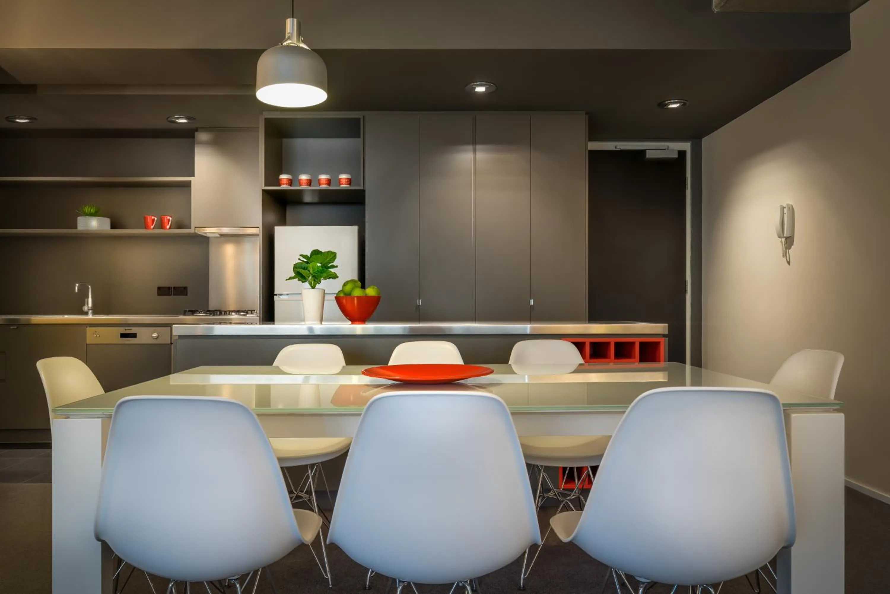 Kitchen or kitchenette in Adele Apartment Hotel East Melbourne