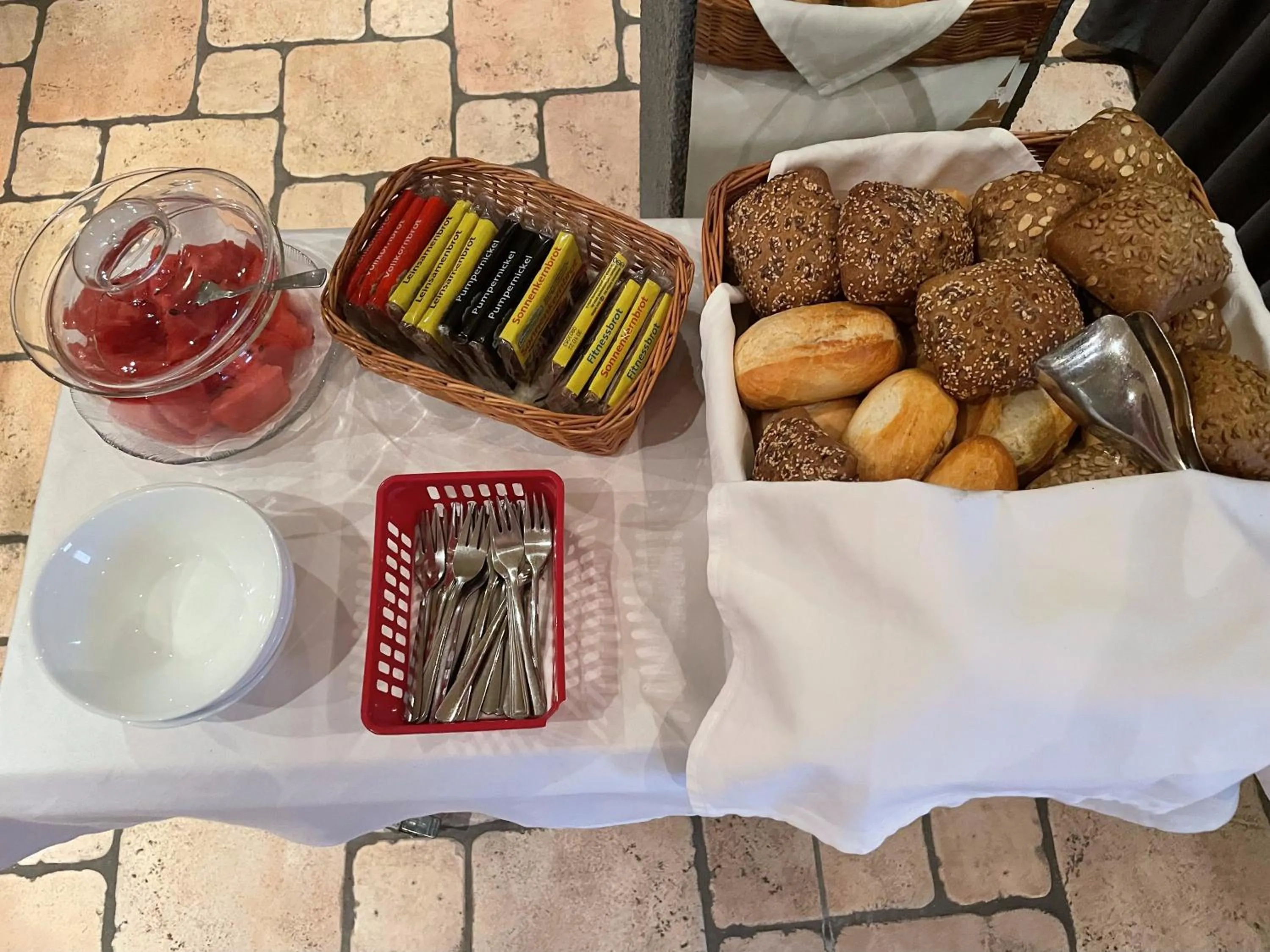 Buffet breakfast in Hotel Gästehaus Linden