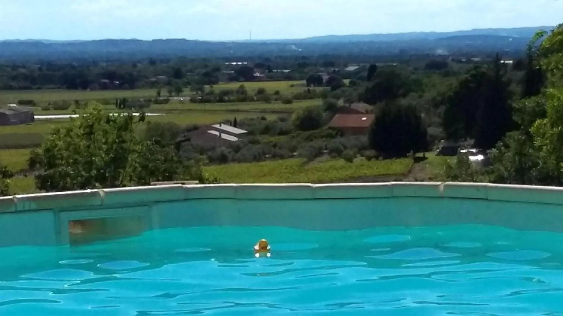 Pool view in Masmazan