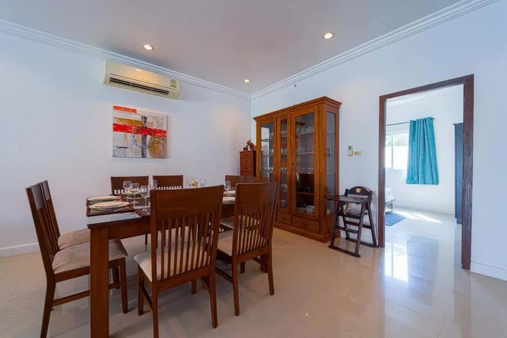 Luxurious 5-Bedroom Private Pool Villa! PV5