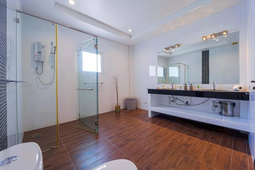 Luxurious 5-Bedroom Private Pool Villa! PV5