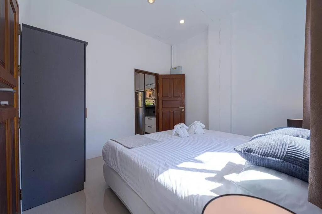 Bed in Luxurious 5-Bedroom Private Pool Villa! PV5